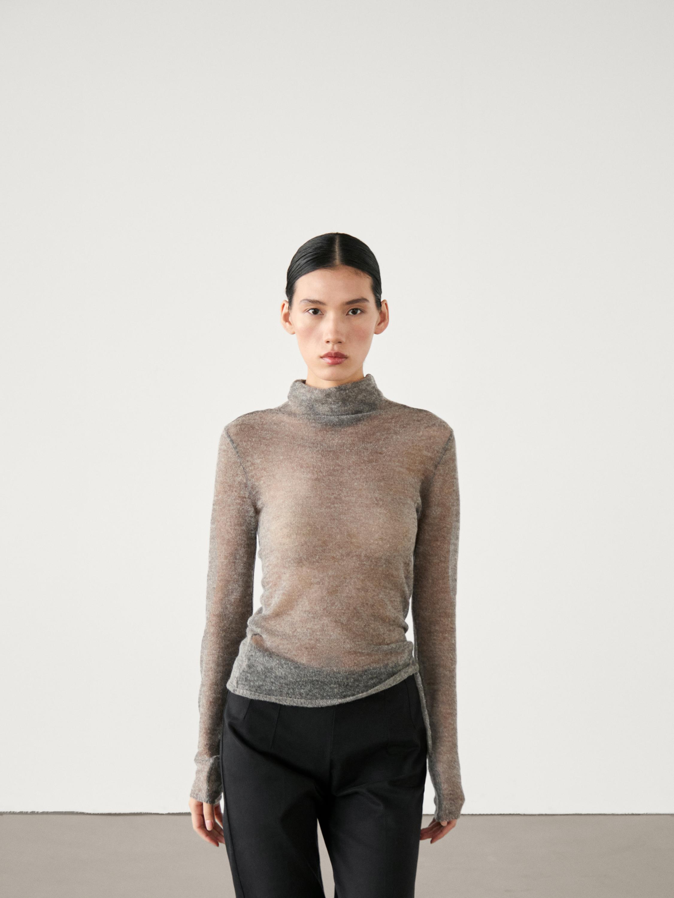 Fine cutwork T-shirt