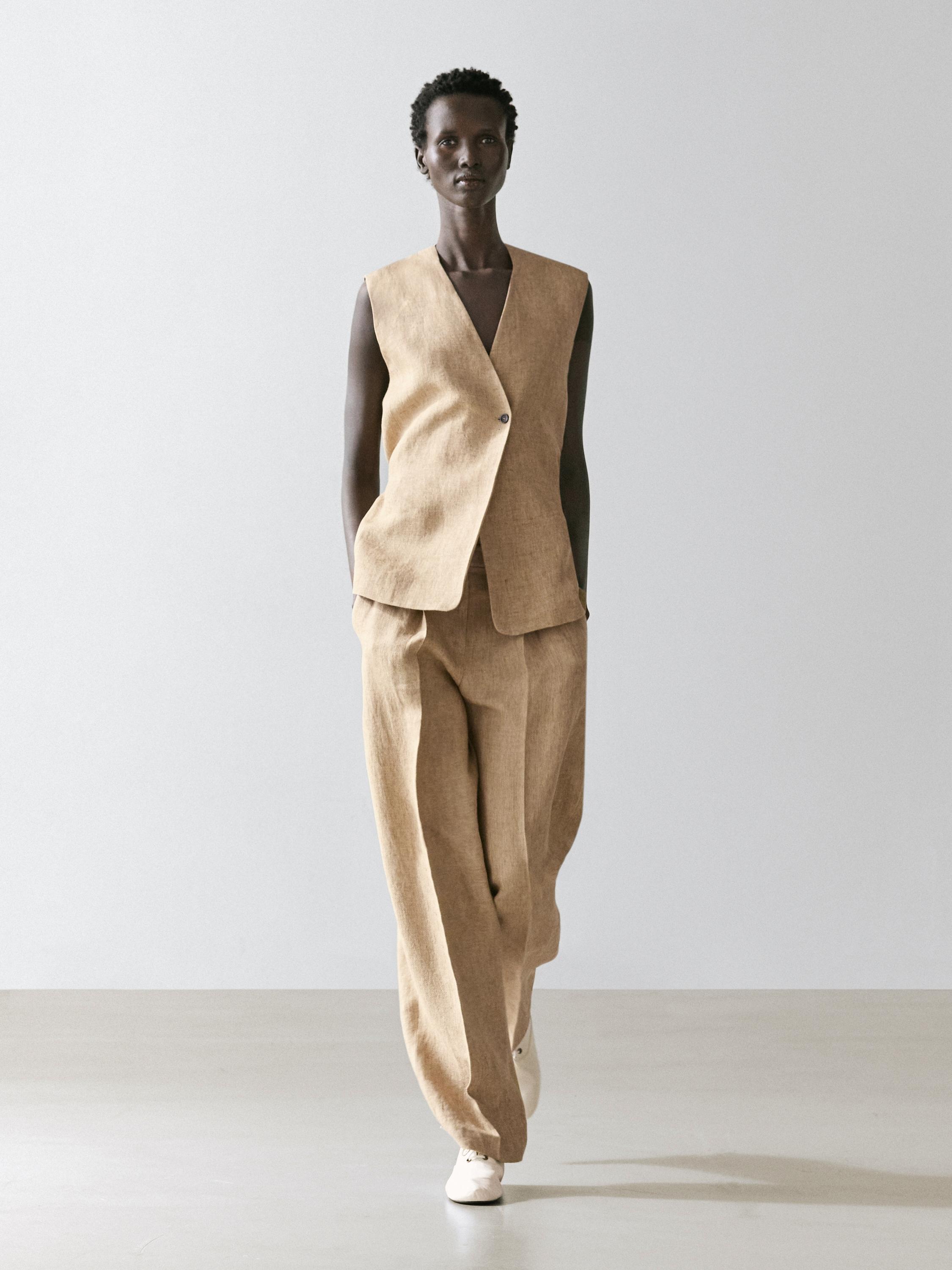 Linen waistcoat with crossover fastening — BEIGE