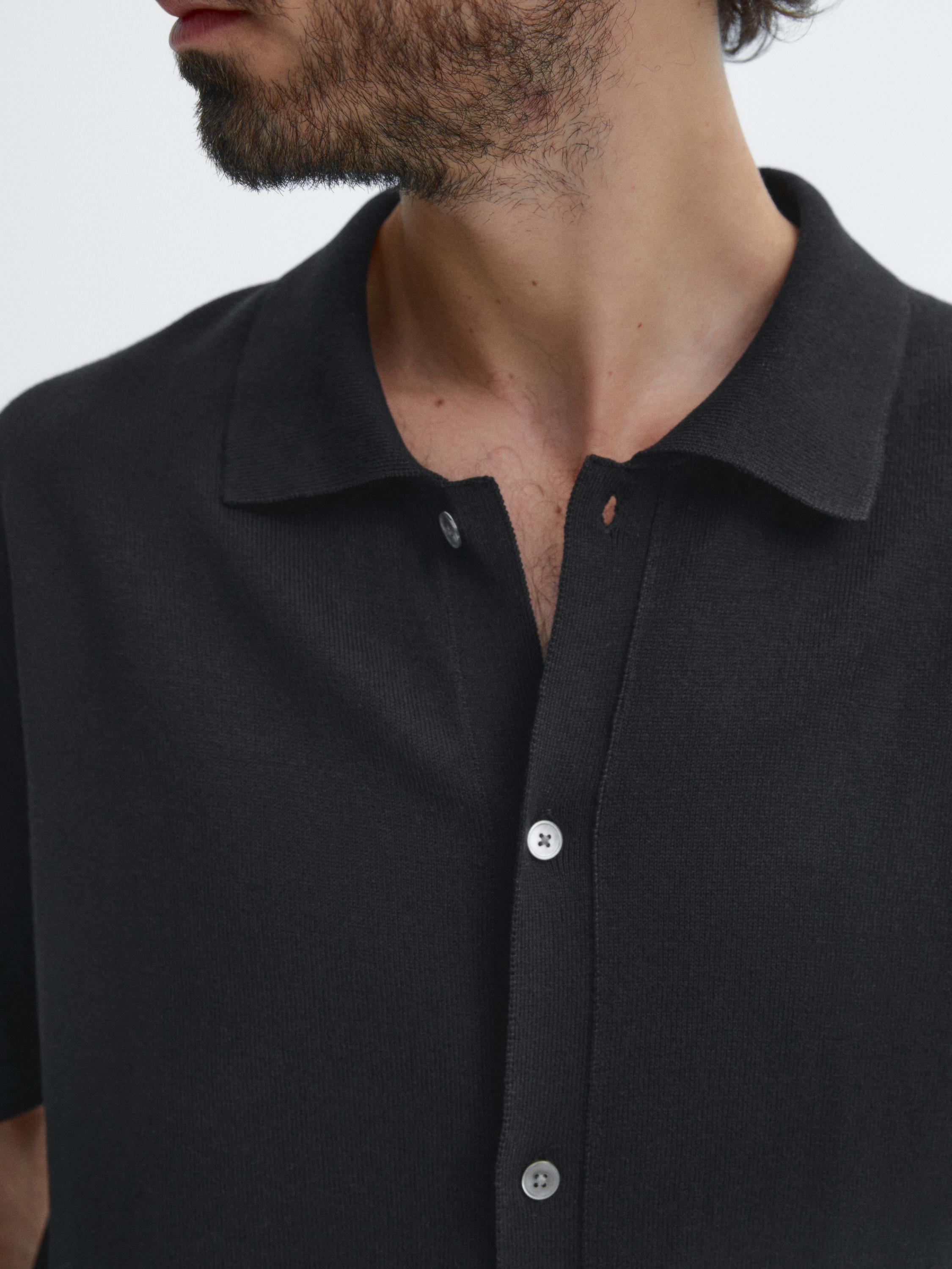 Short sleeve knit cardigan with buttons