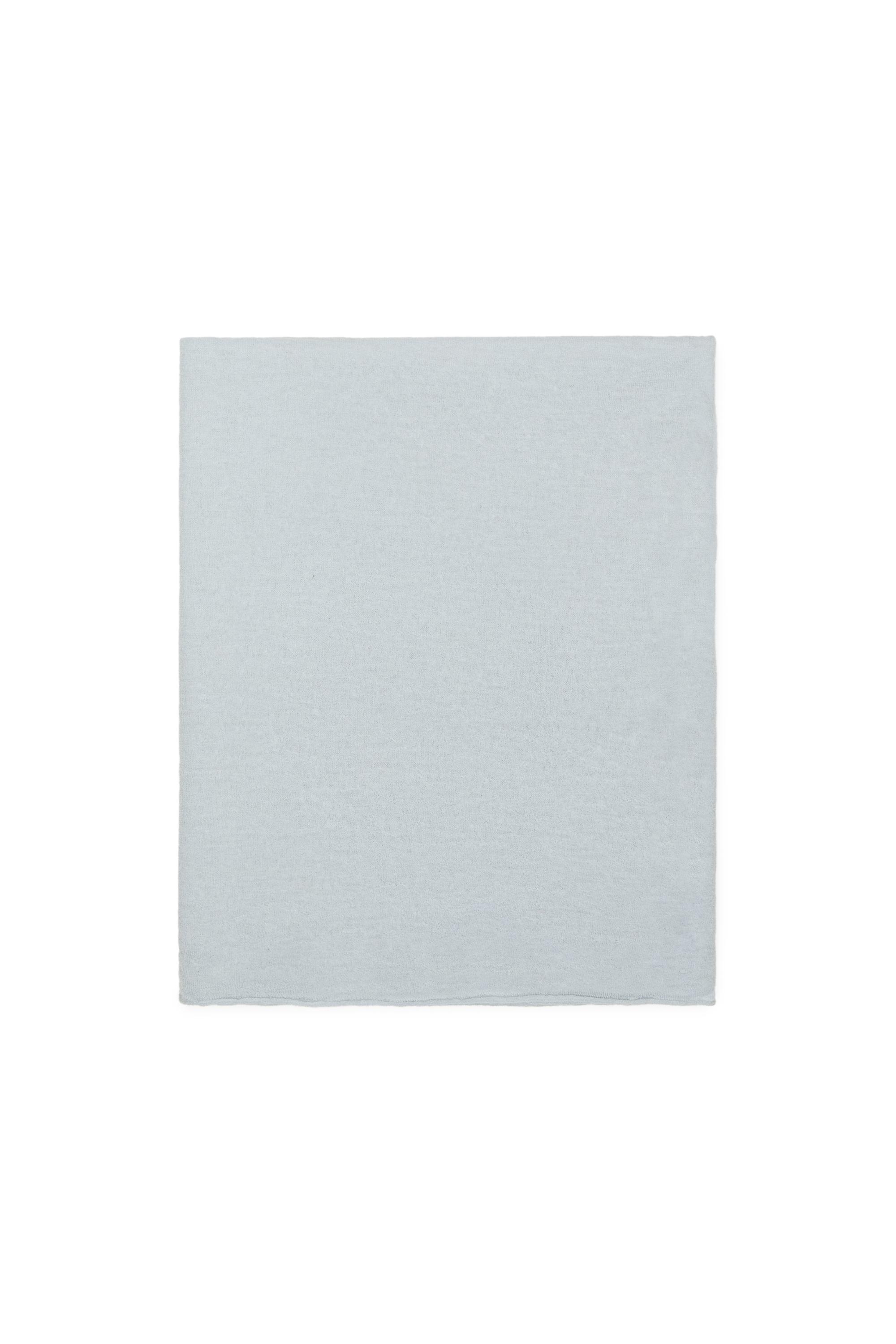 100% Cashmere scarf — SKY BLUE