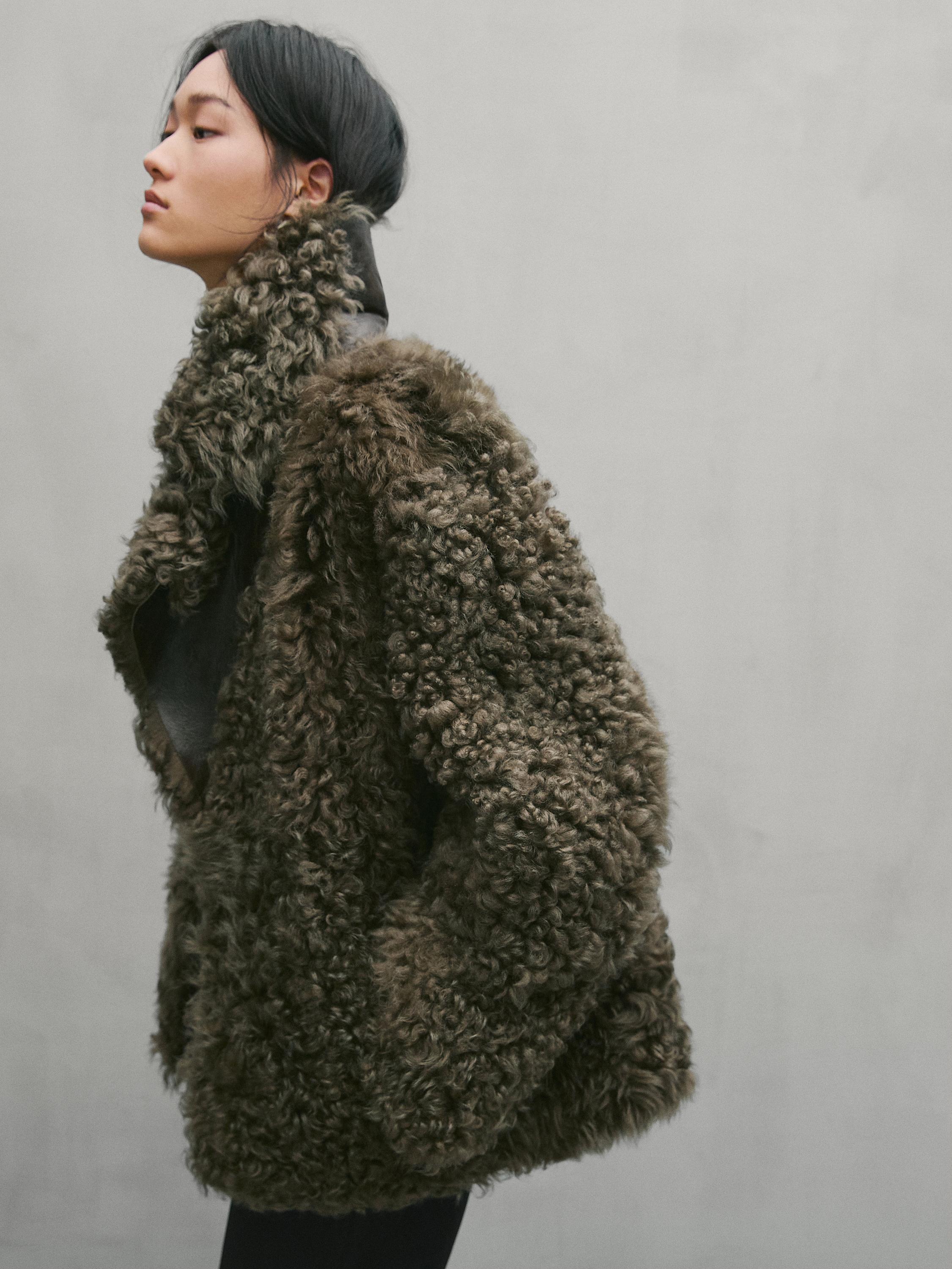 Long fur coat - Studio