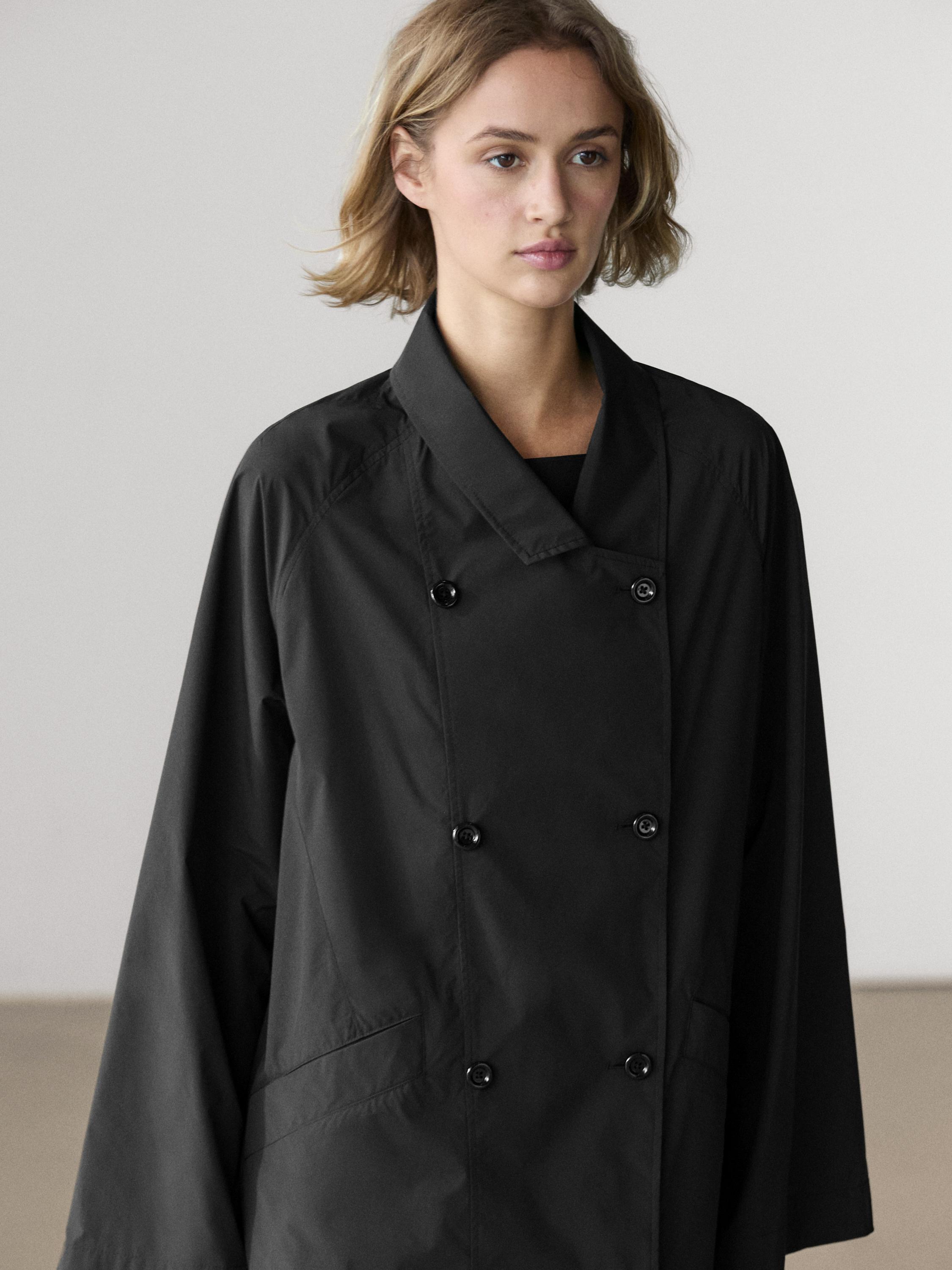 Double-breasted technical trench coat · Black · Coats | Massimo Dutti