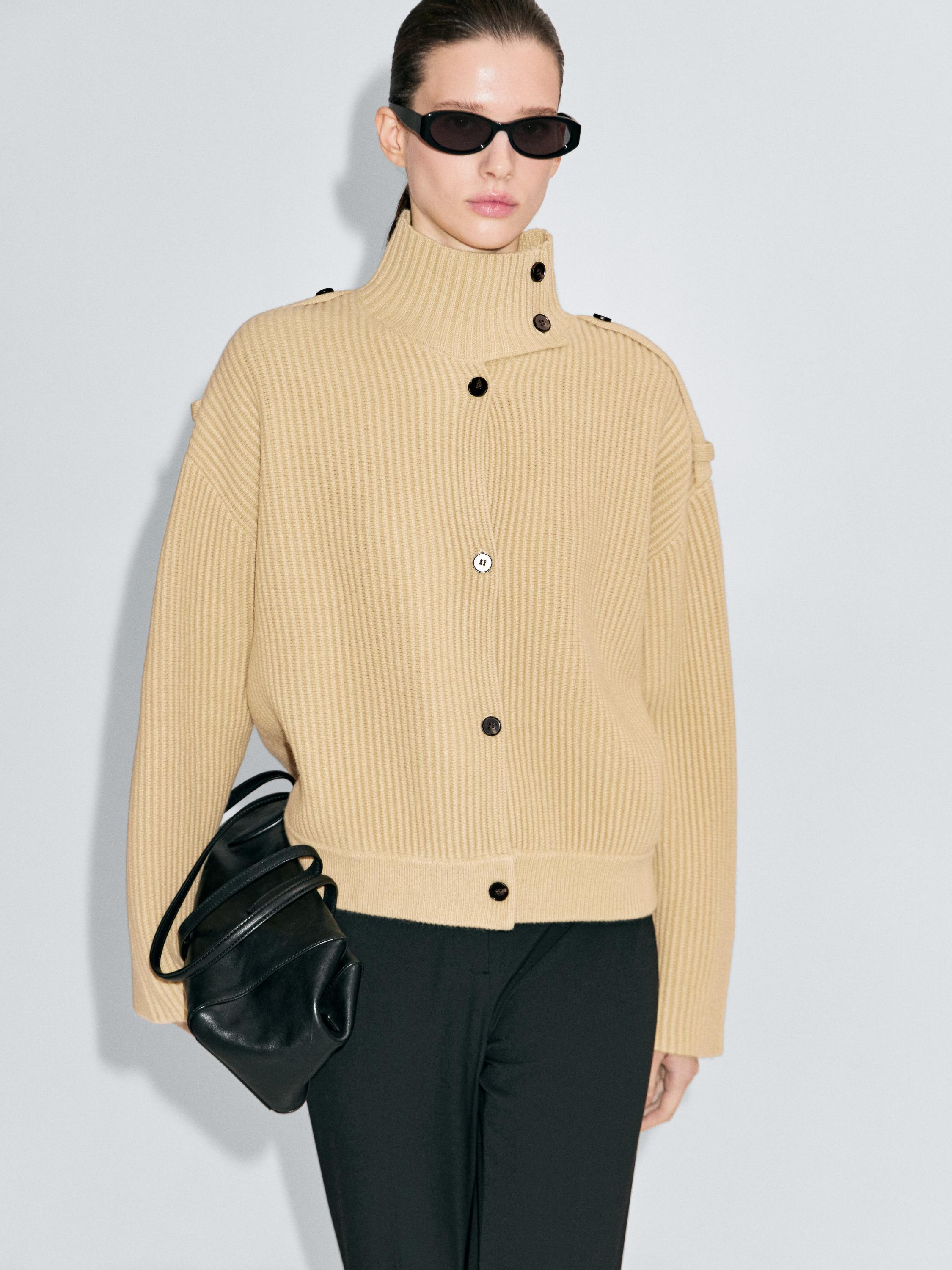 كارديغان صوف محاك بياقة عالية