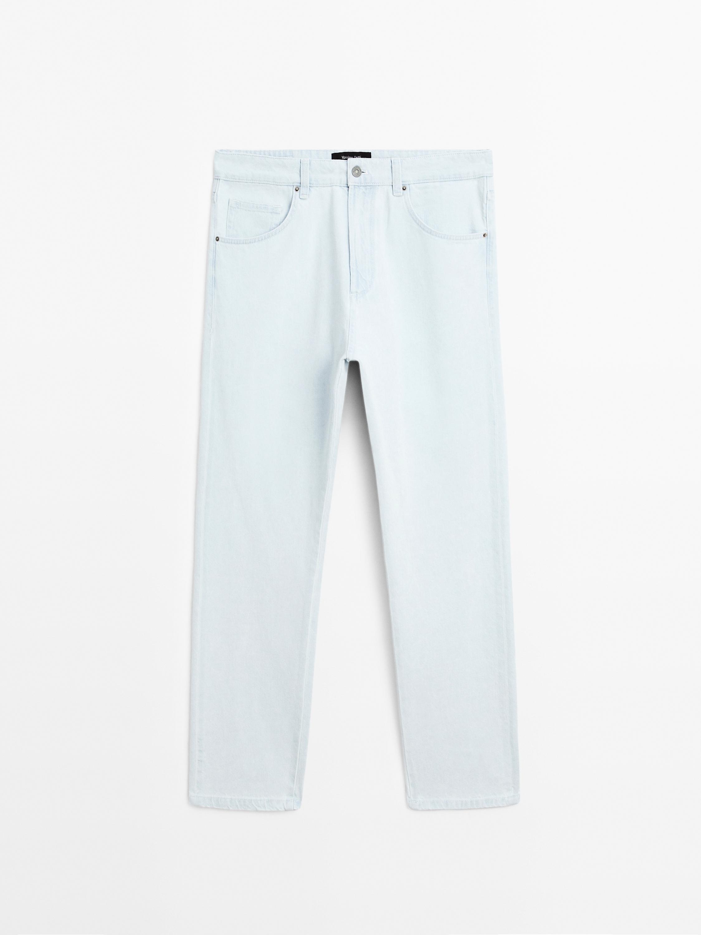 Jeansy o kroju relax fit