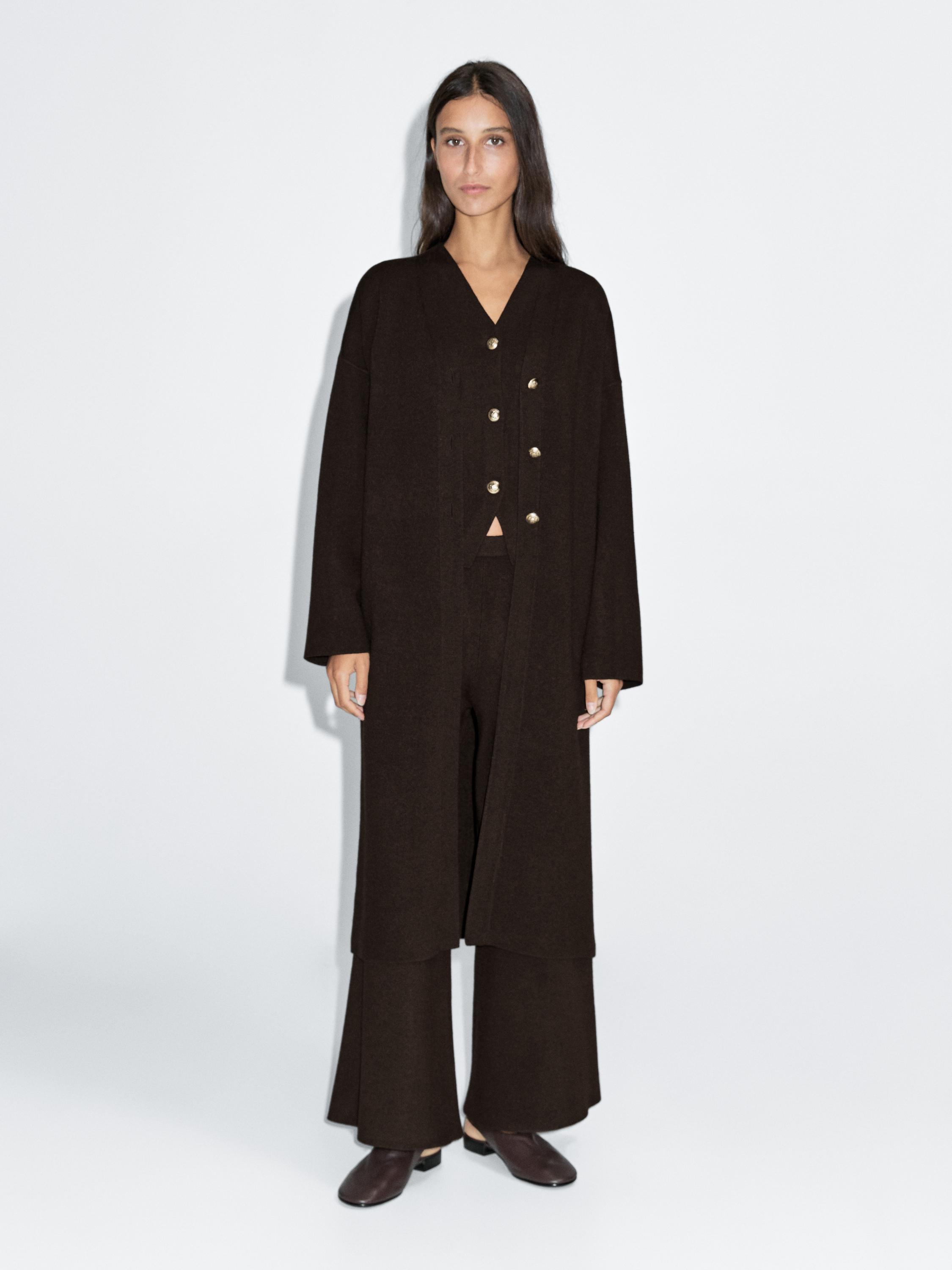 Cardigan long avec boutons dorés