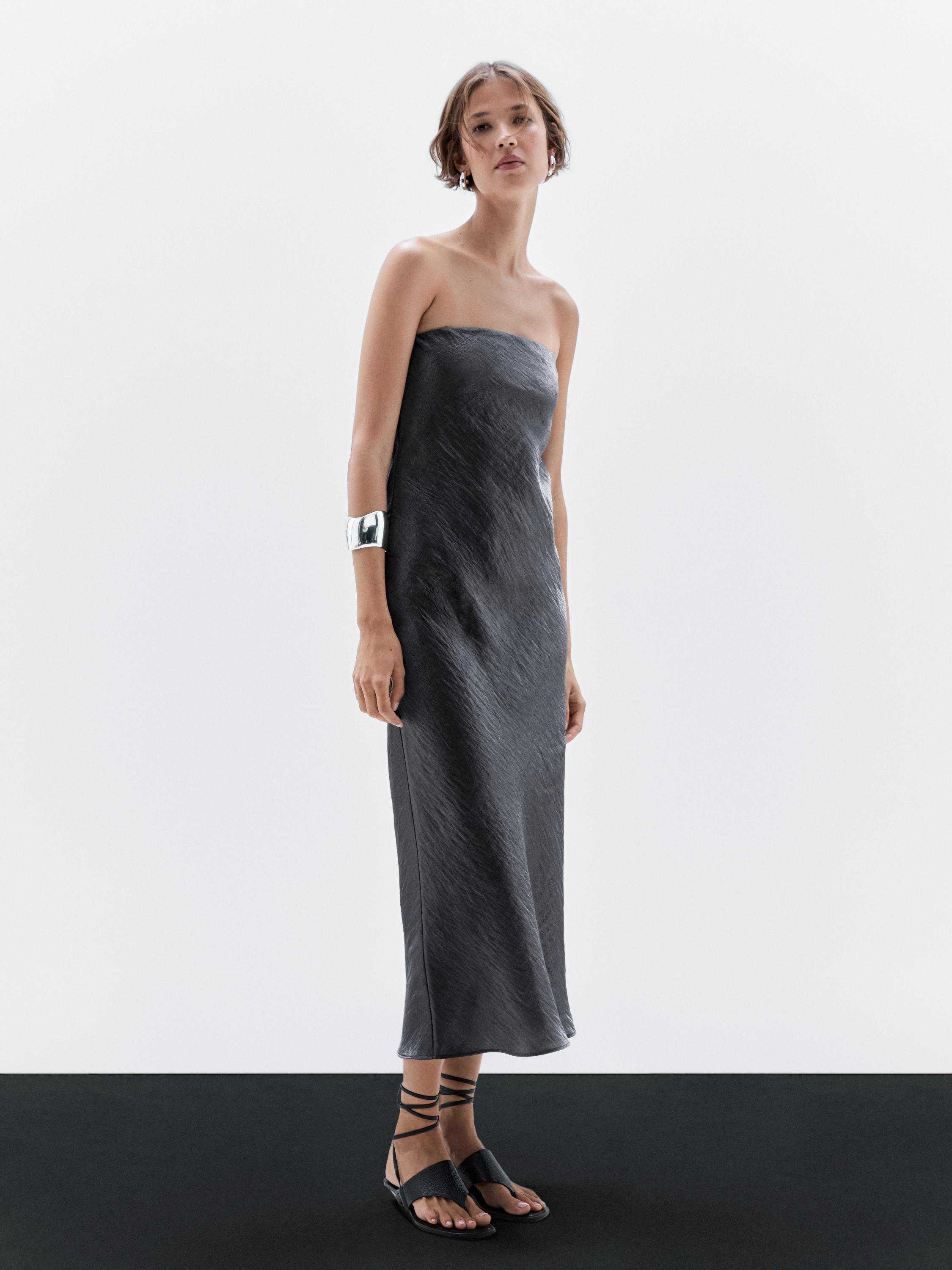 Flowing strapless midi dress