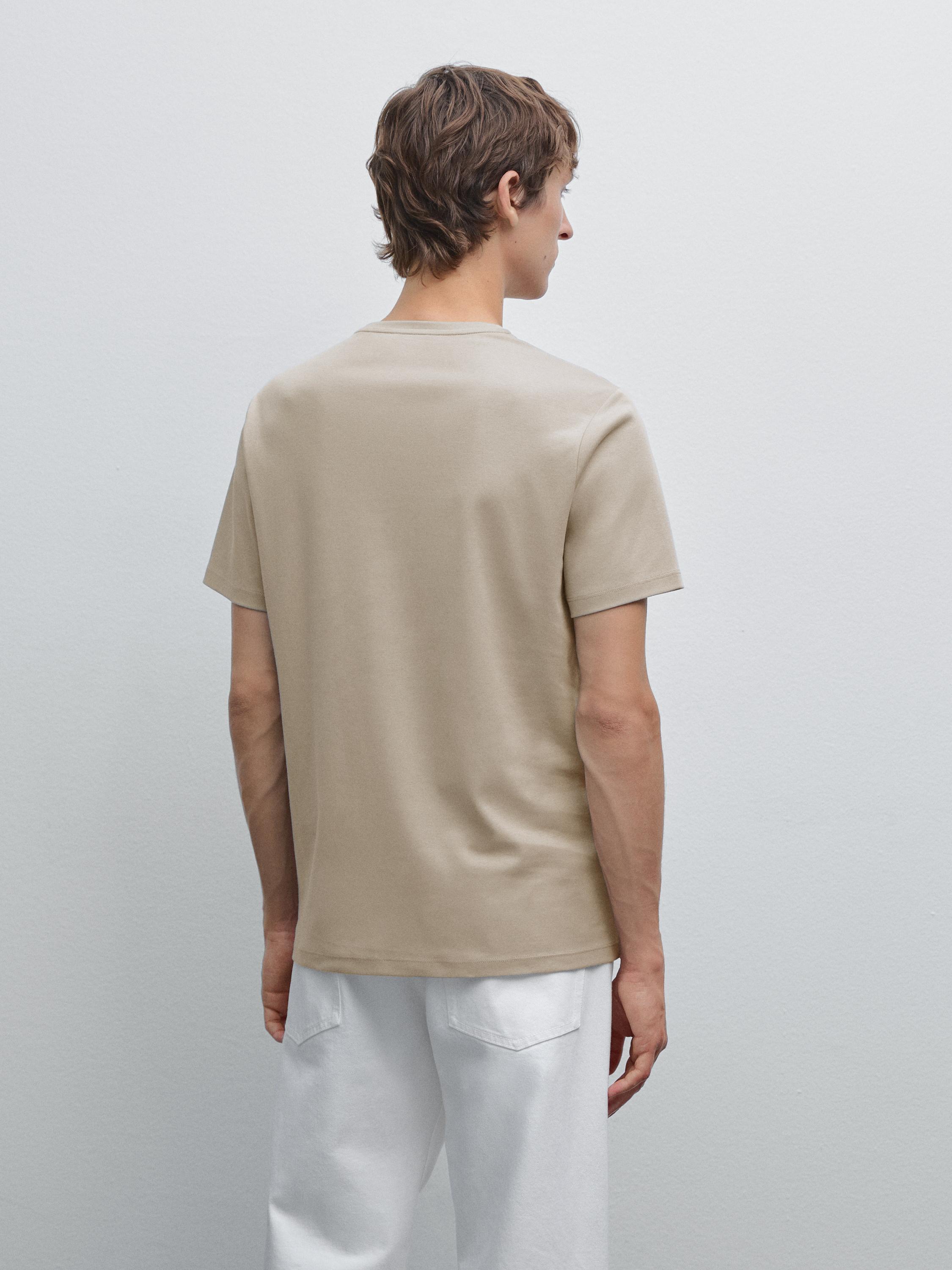 Short sleeve cotton blend T-shirt