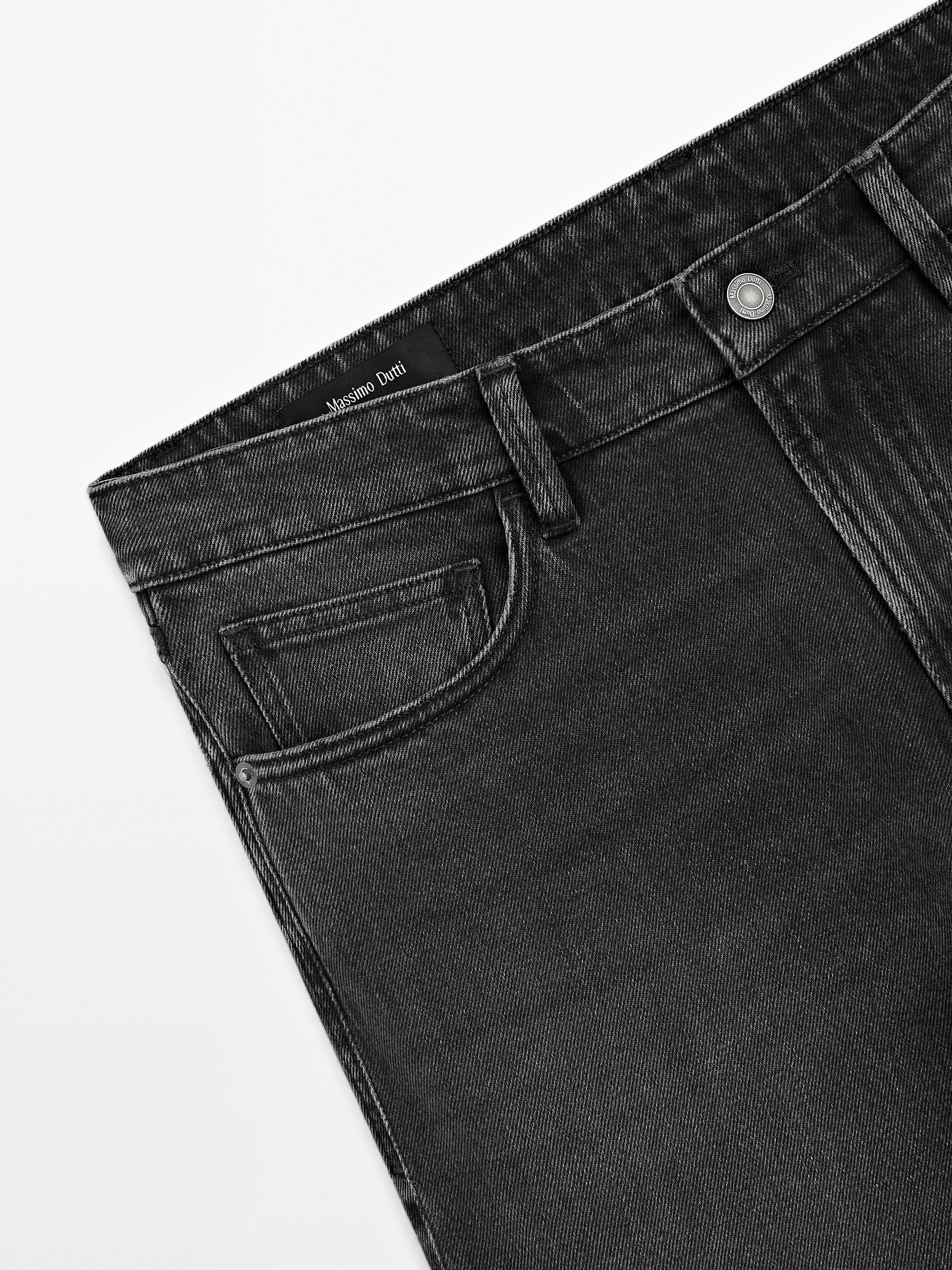 Slim fit jeans