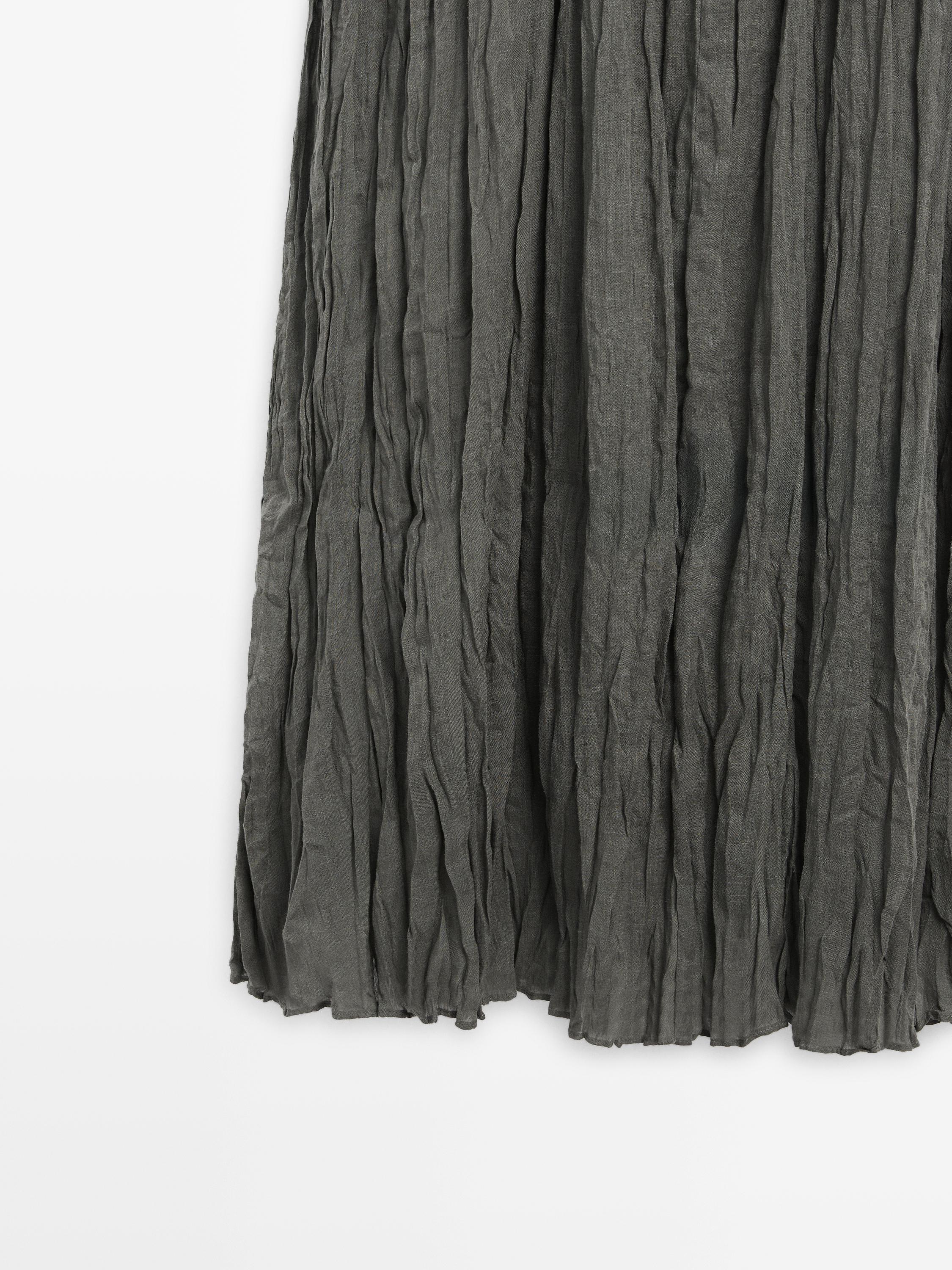 Textured flowing fabric dress with sash belt — GREY