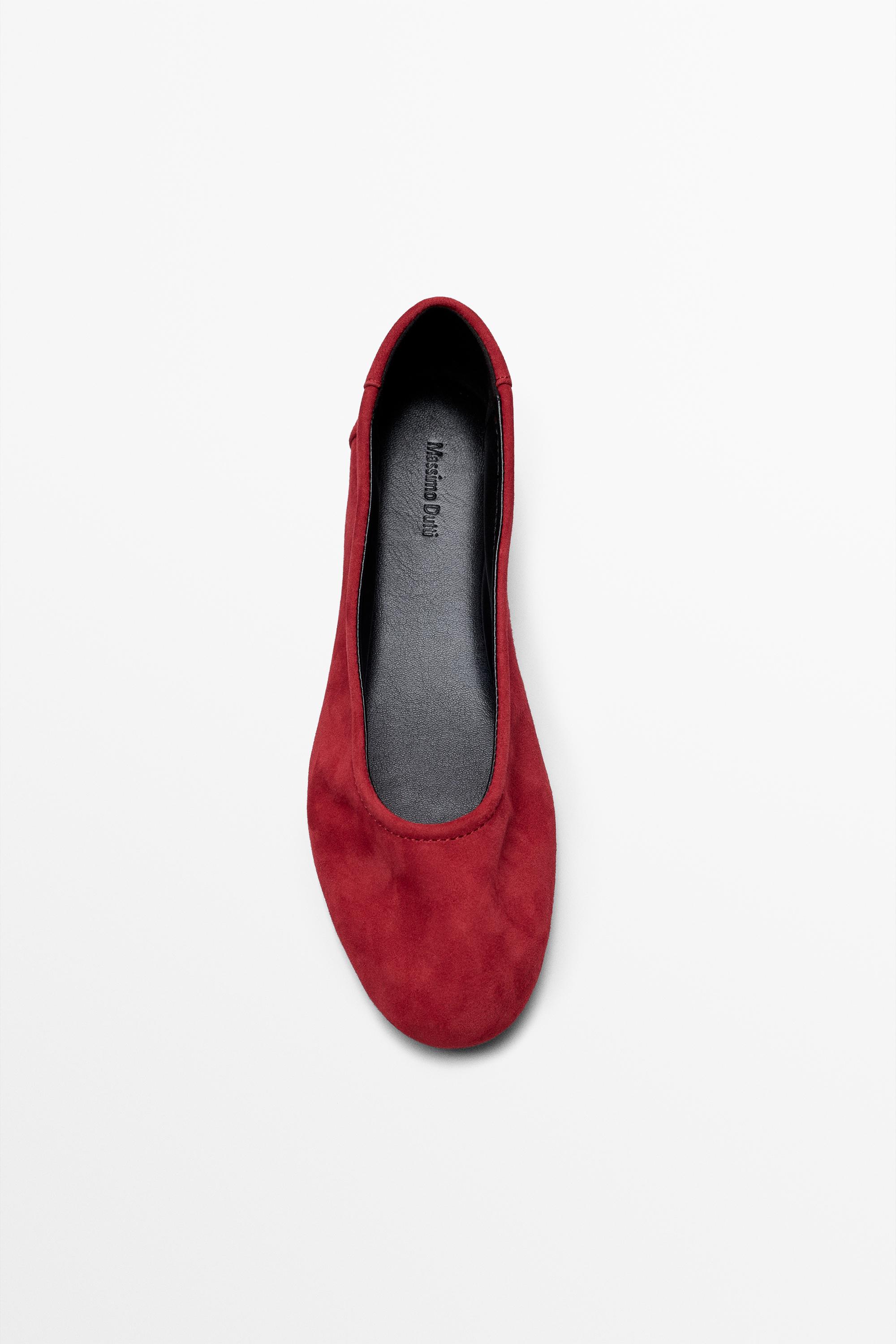Suede ballerinas with round toe — RED