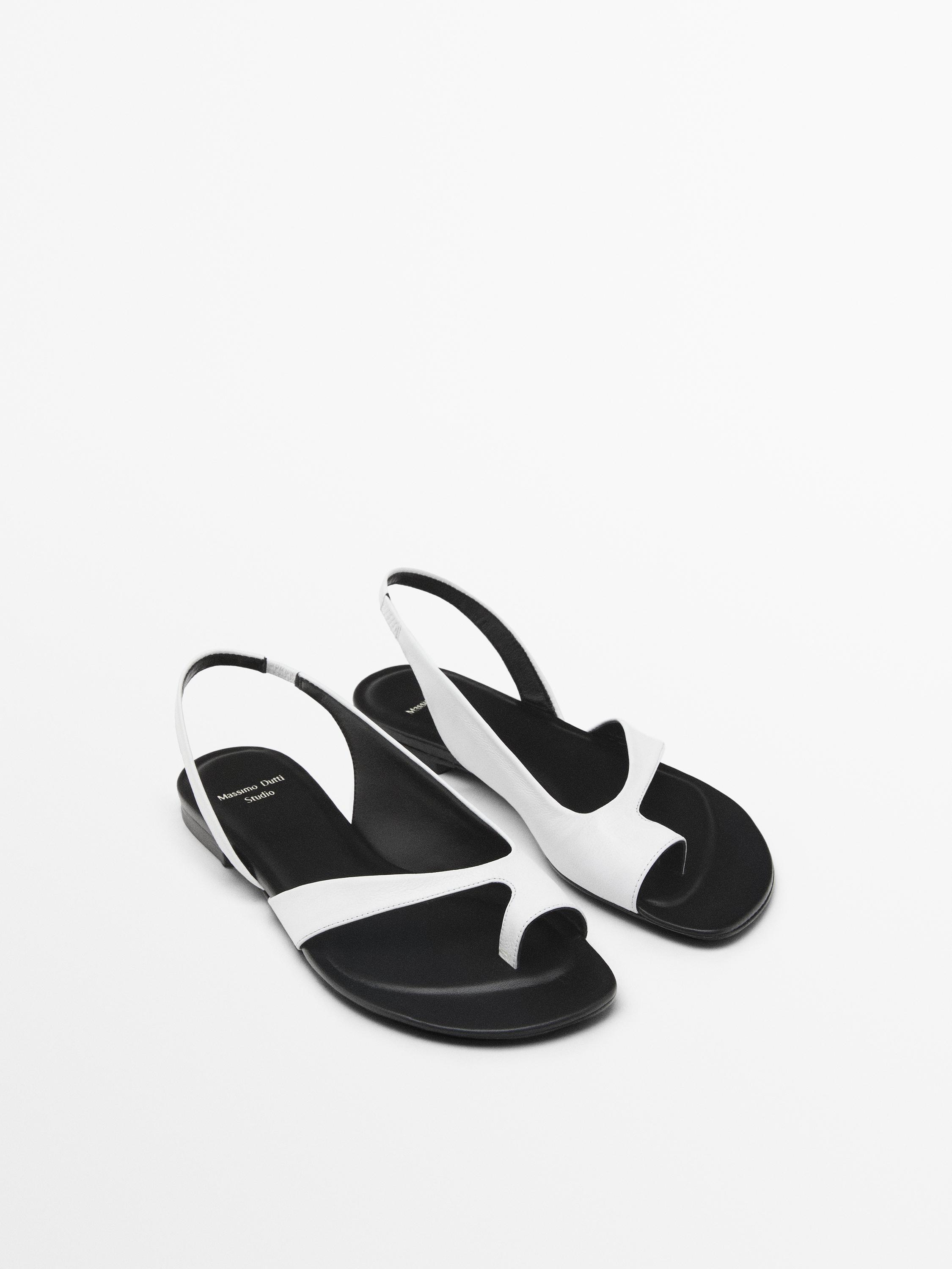 Flat toe divider sandals - STUDIO