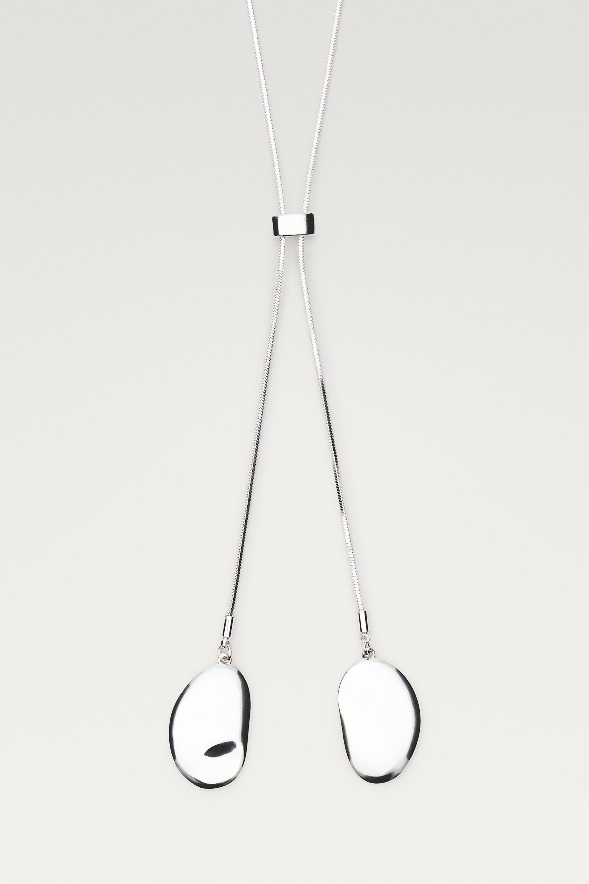 Lariat necklace with metal pieces — SILVER