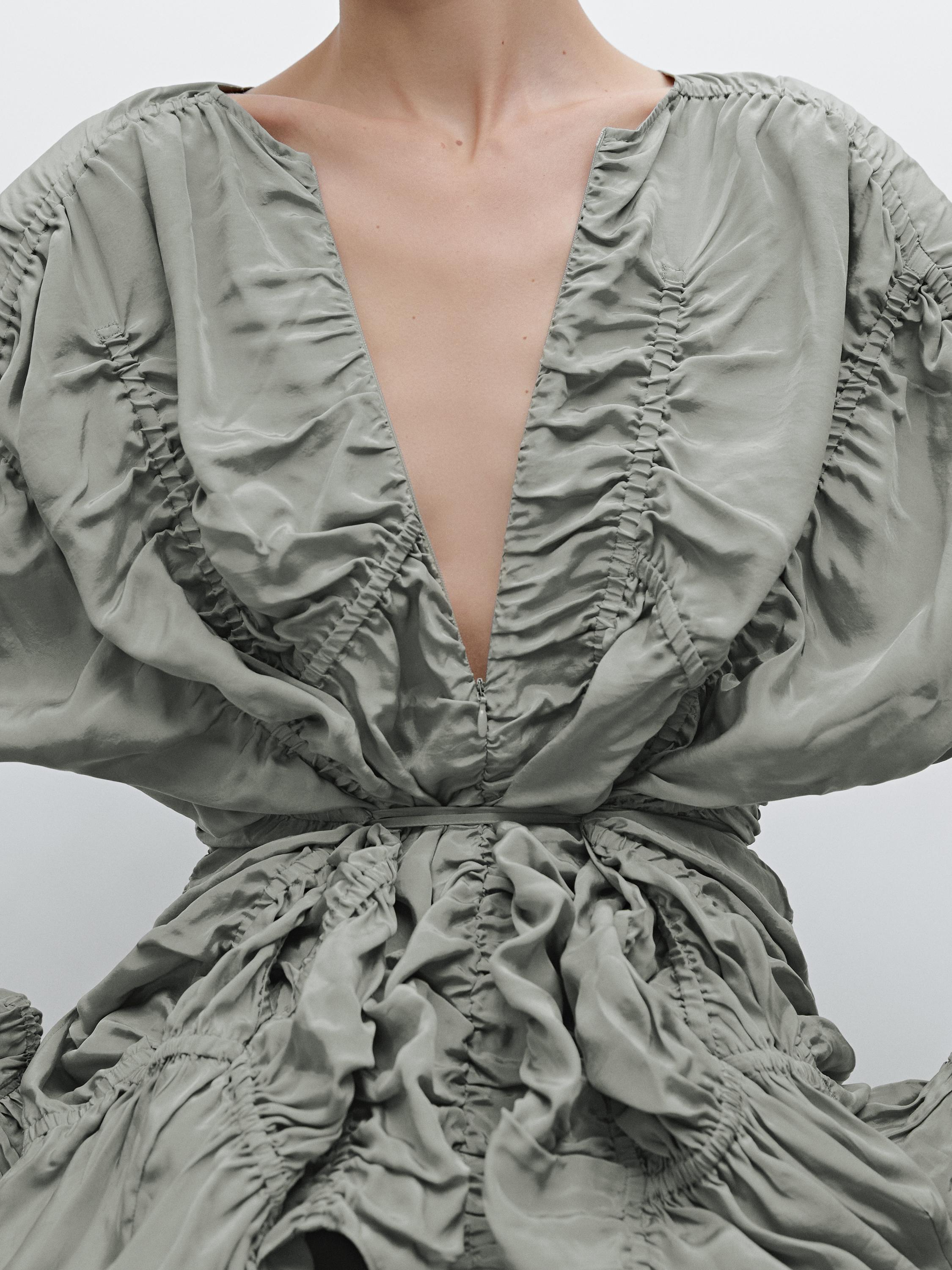 Flowing shirt with gathered detailing - Studio