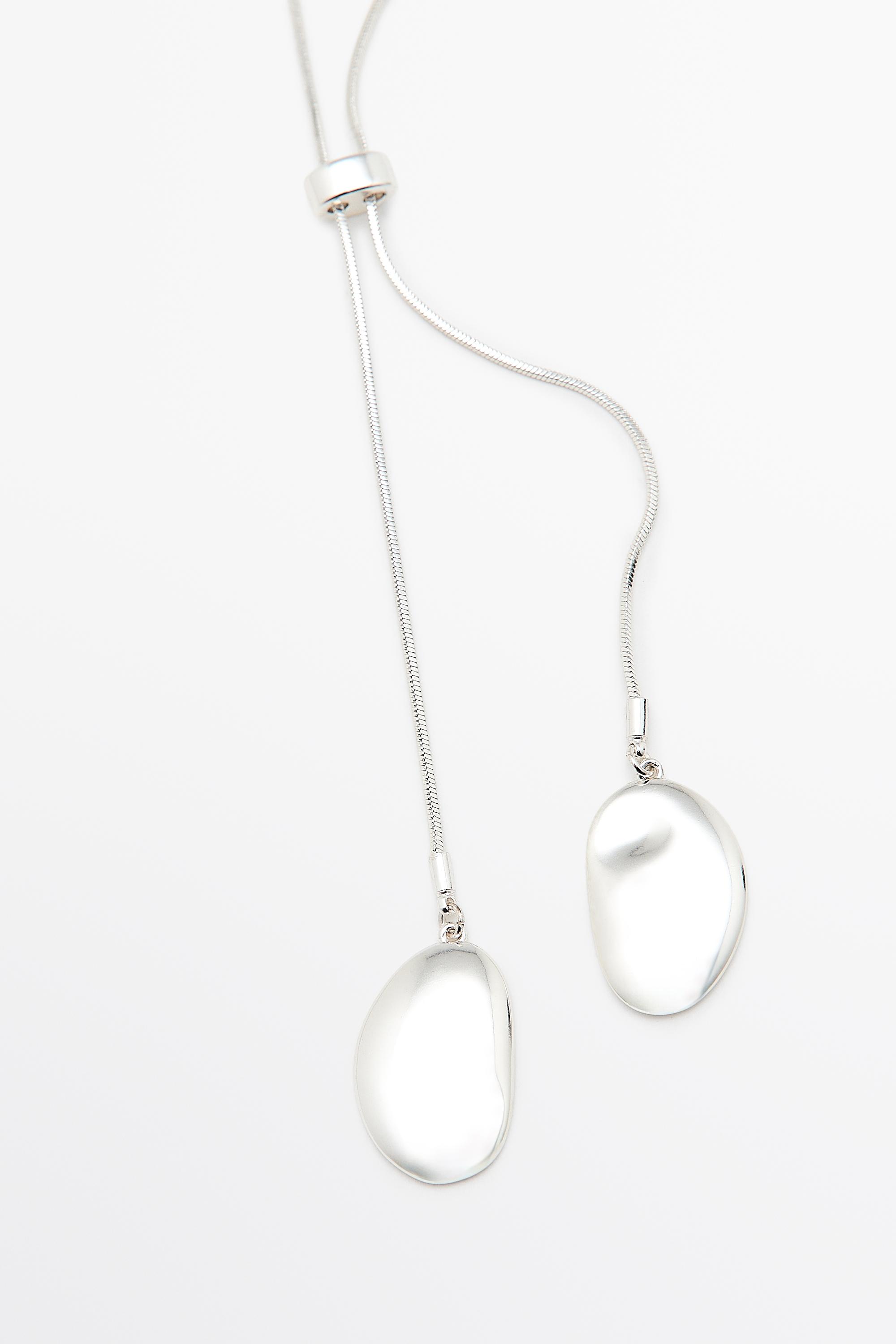 Lariat necklace with metal pieces — SILVER