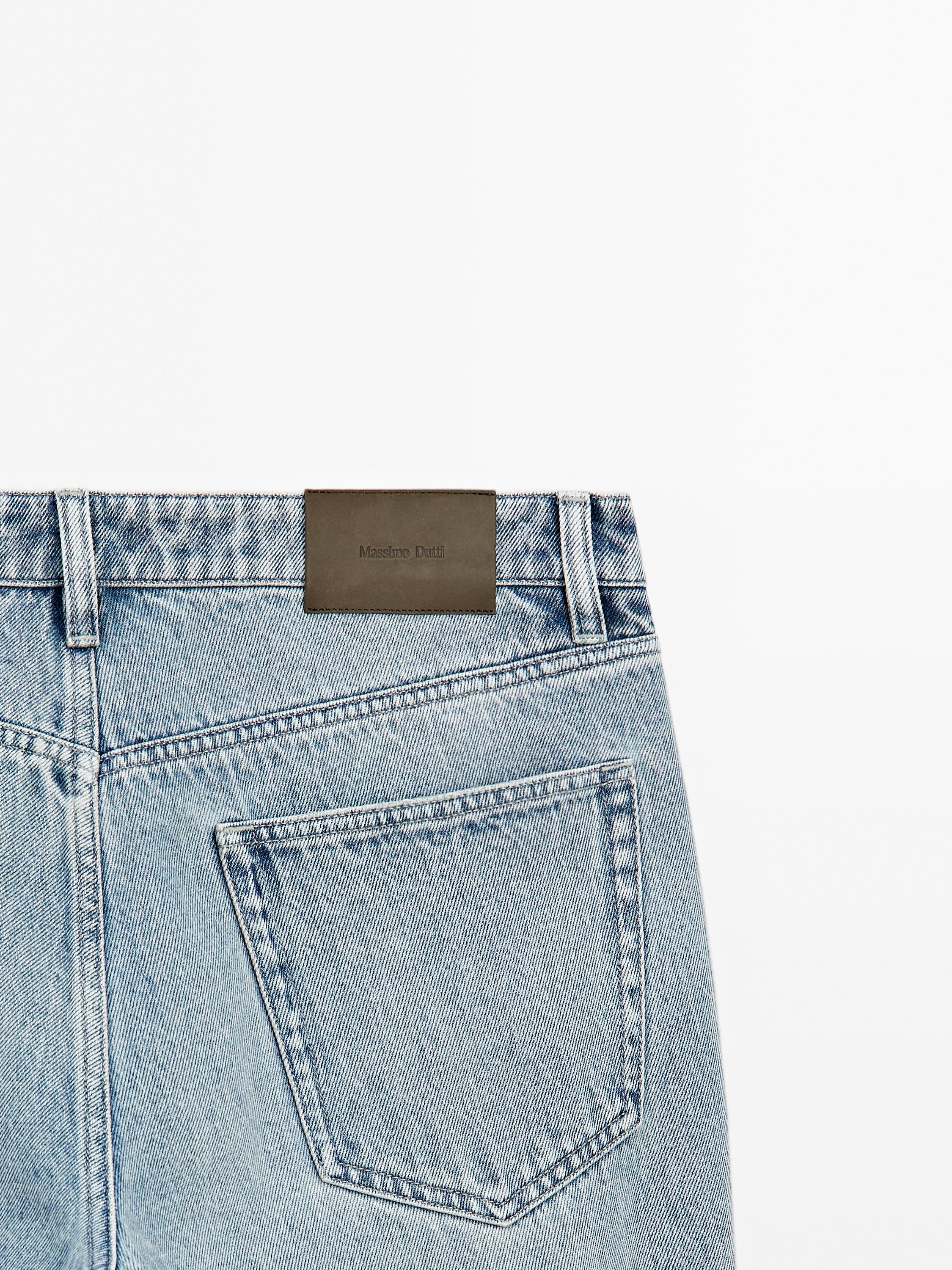 Tapered fit jeans