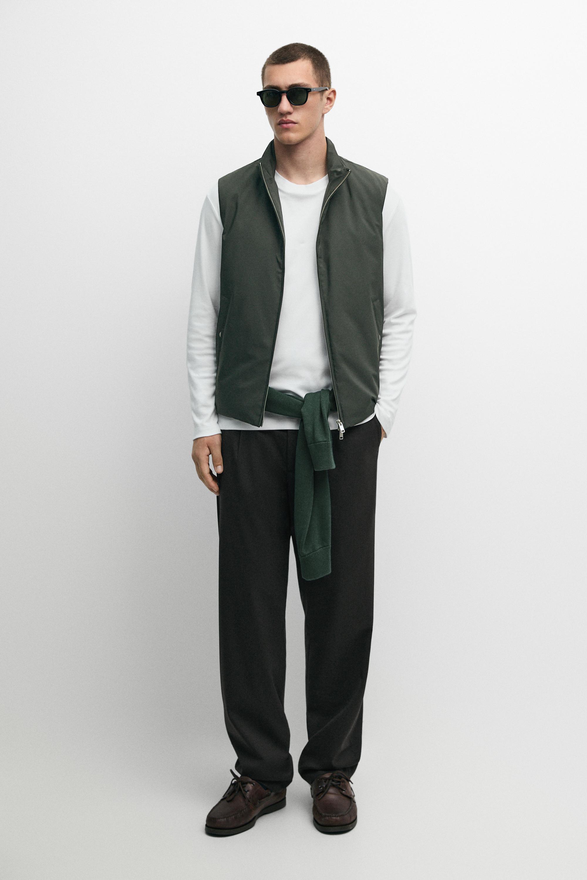 Ultra-lightweight water-repellent down gilet