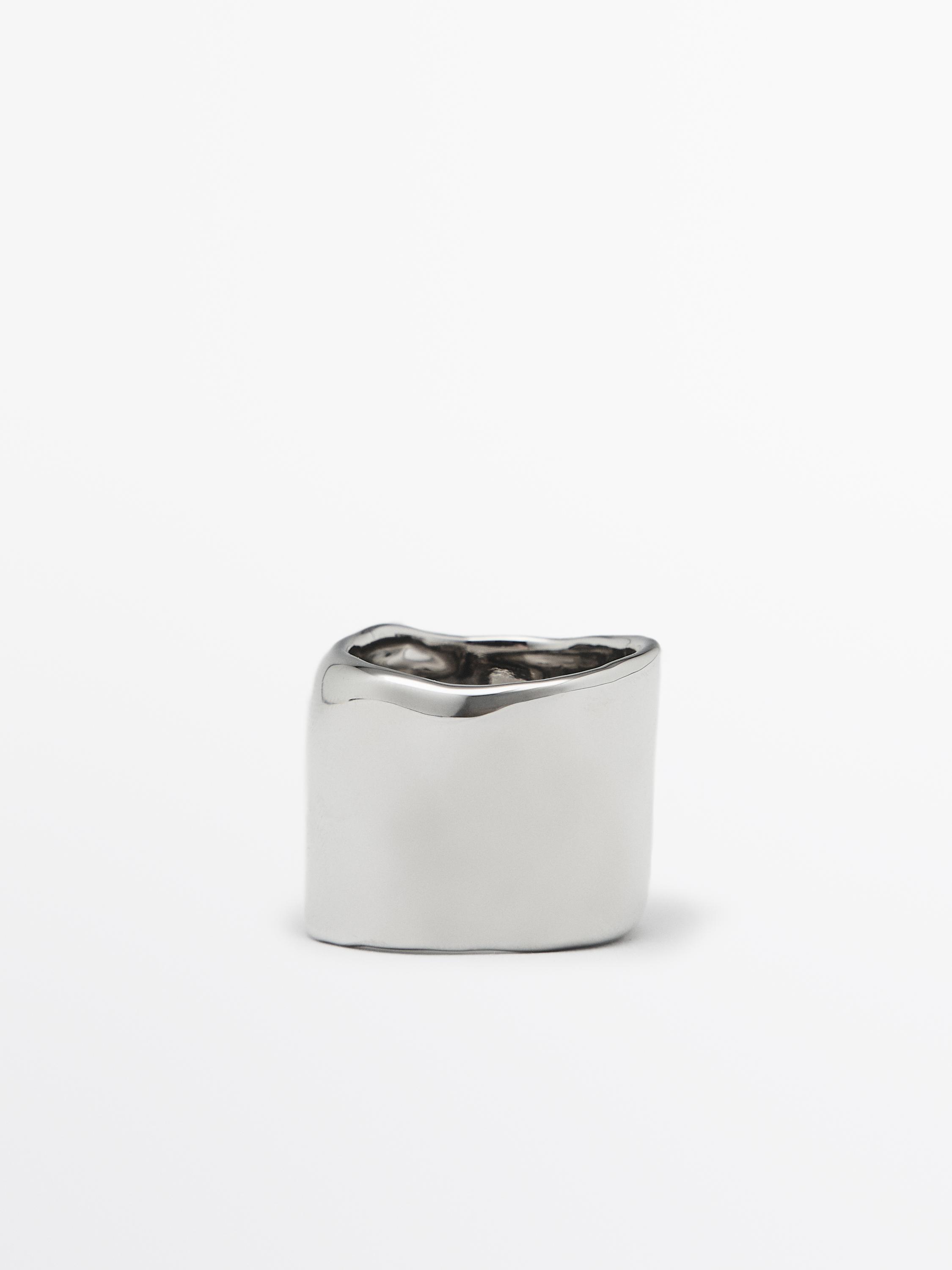 Anillo ancho