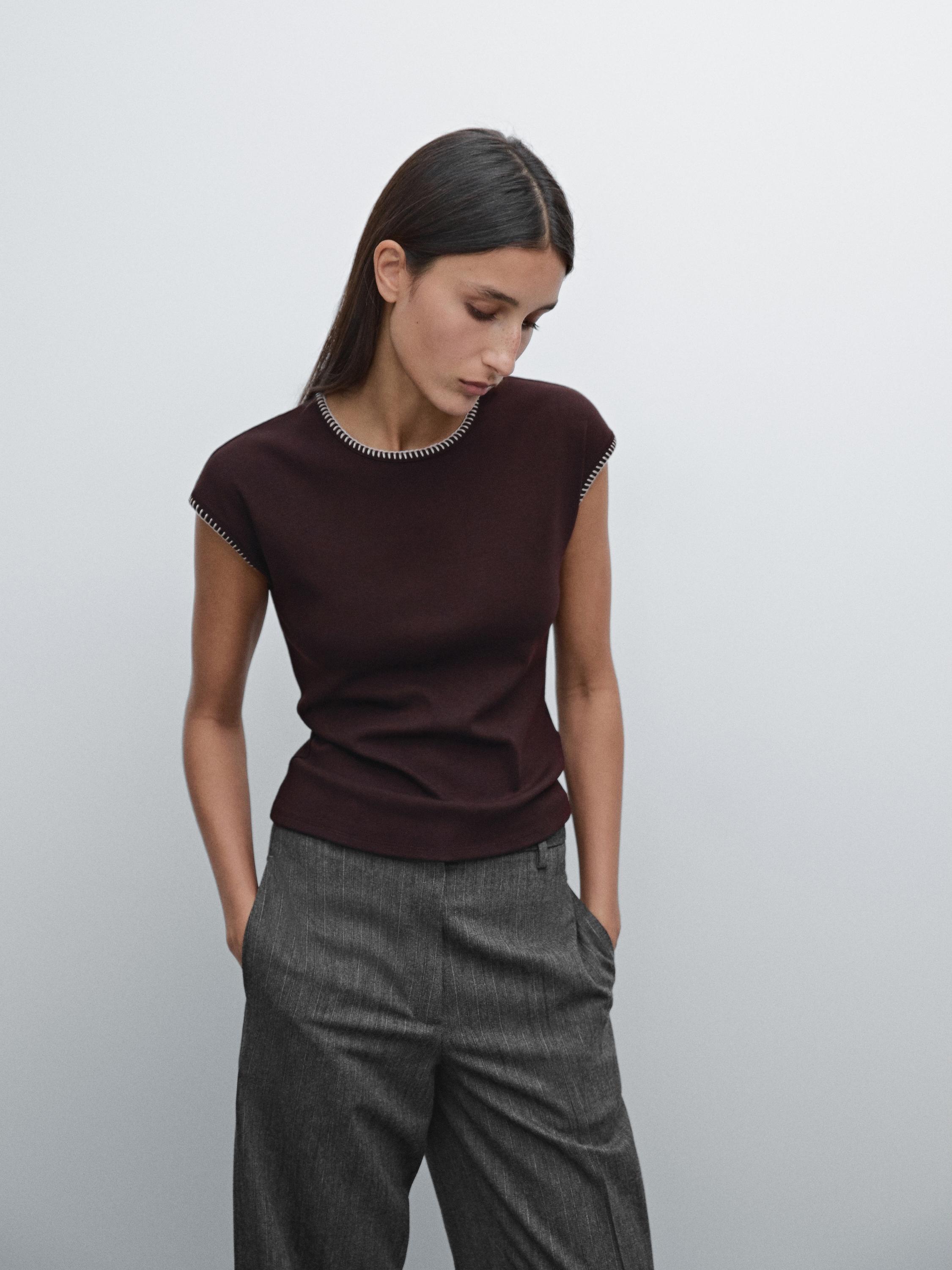 T-shirt with contrasting detail