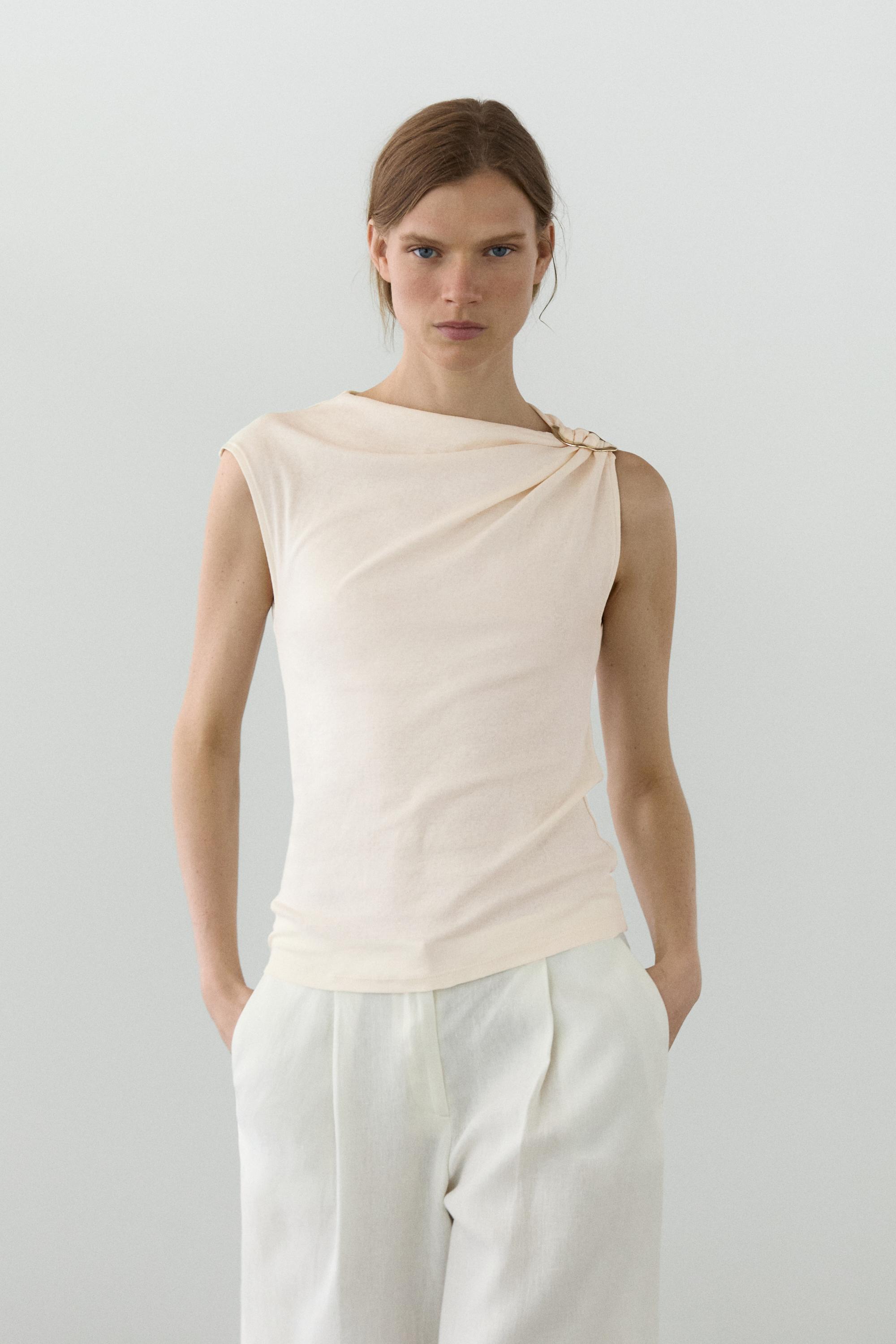 Asimetrični top sa štrasom