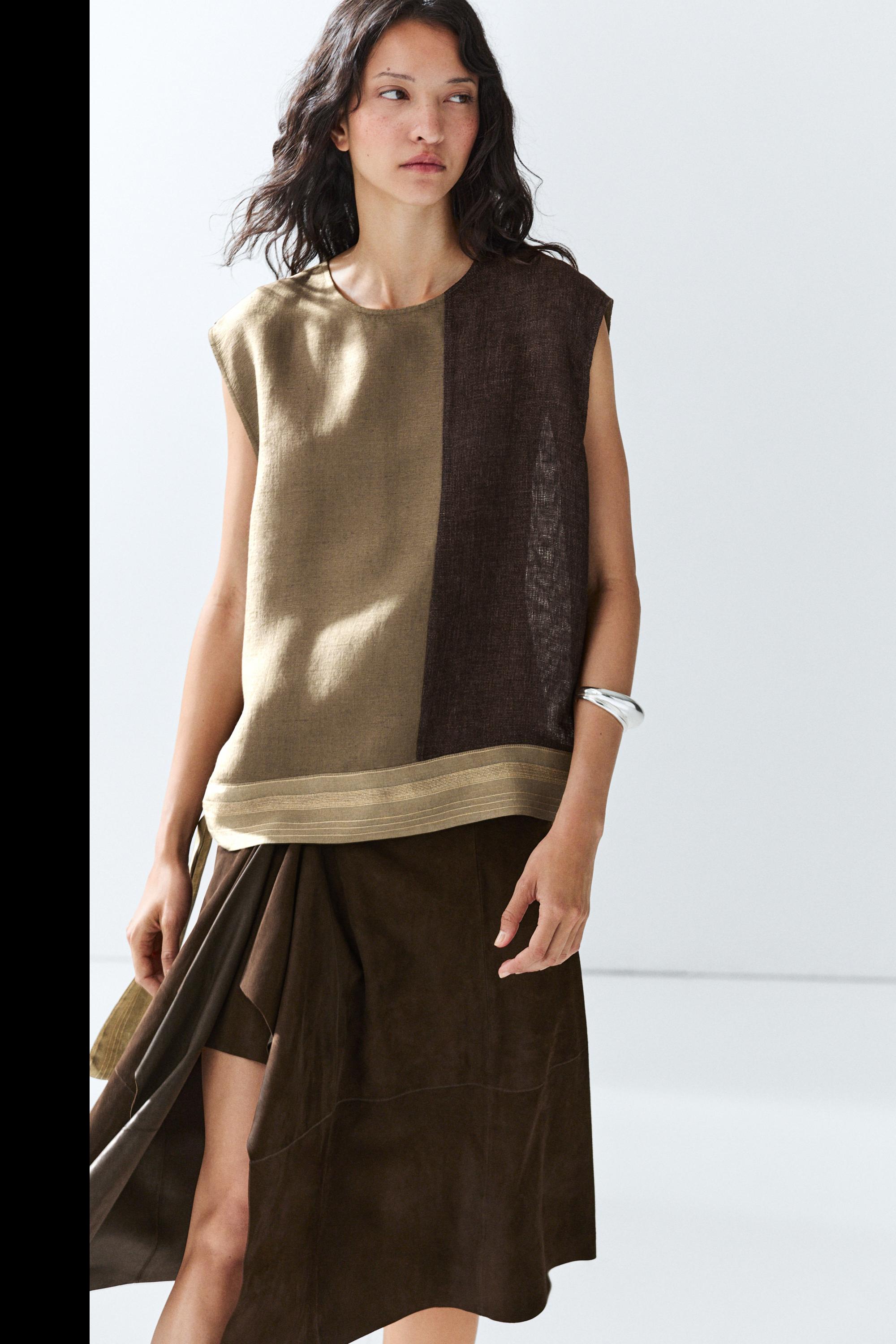 Linen-blend color-block flowing top — BROWN