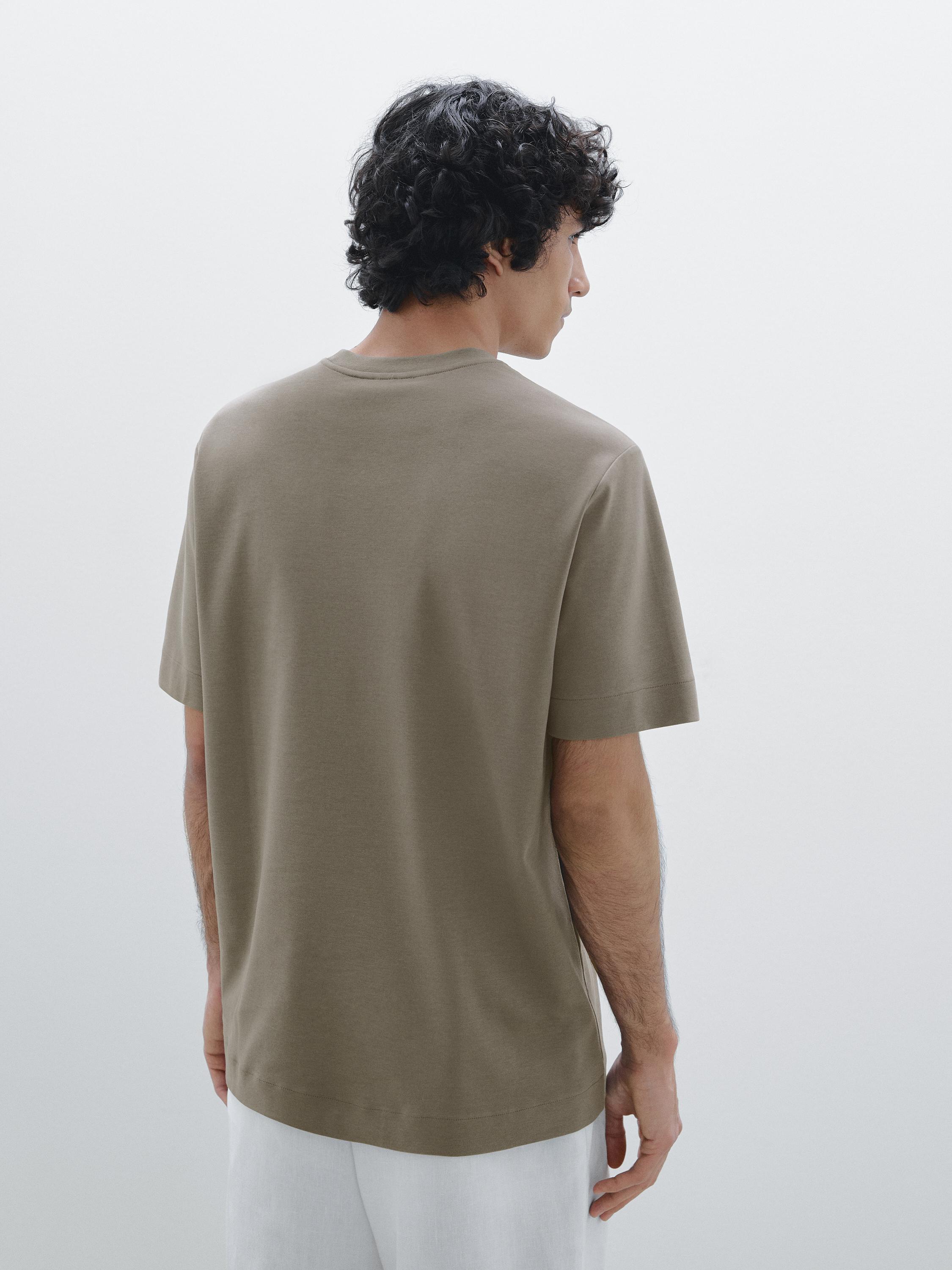 100% cotton T-shirt with seam detail
