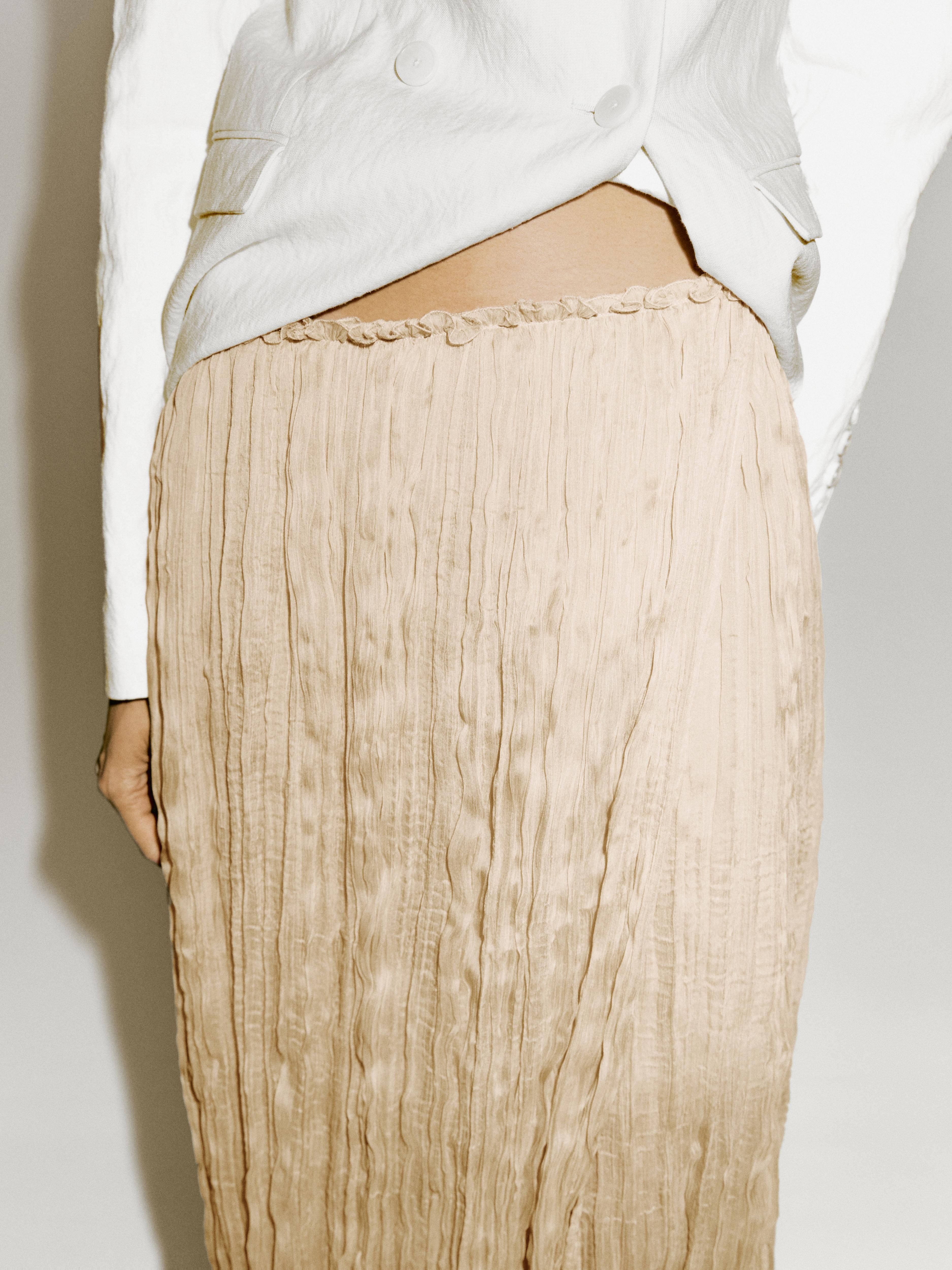 Pleated skirt with fold detail - Limited Edition