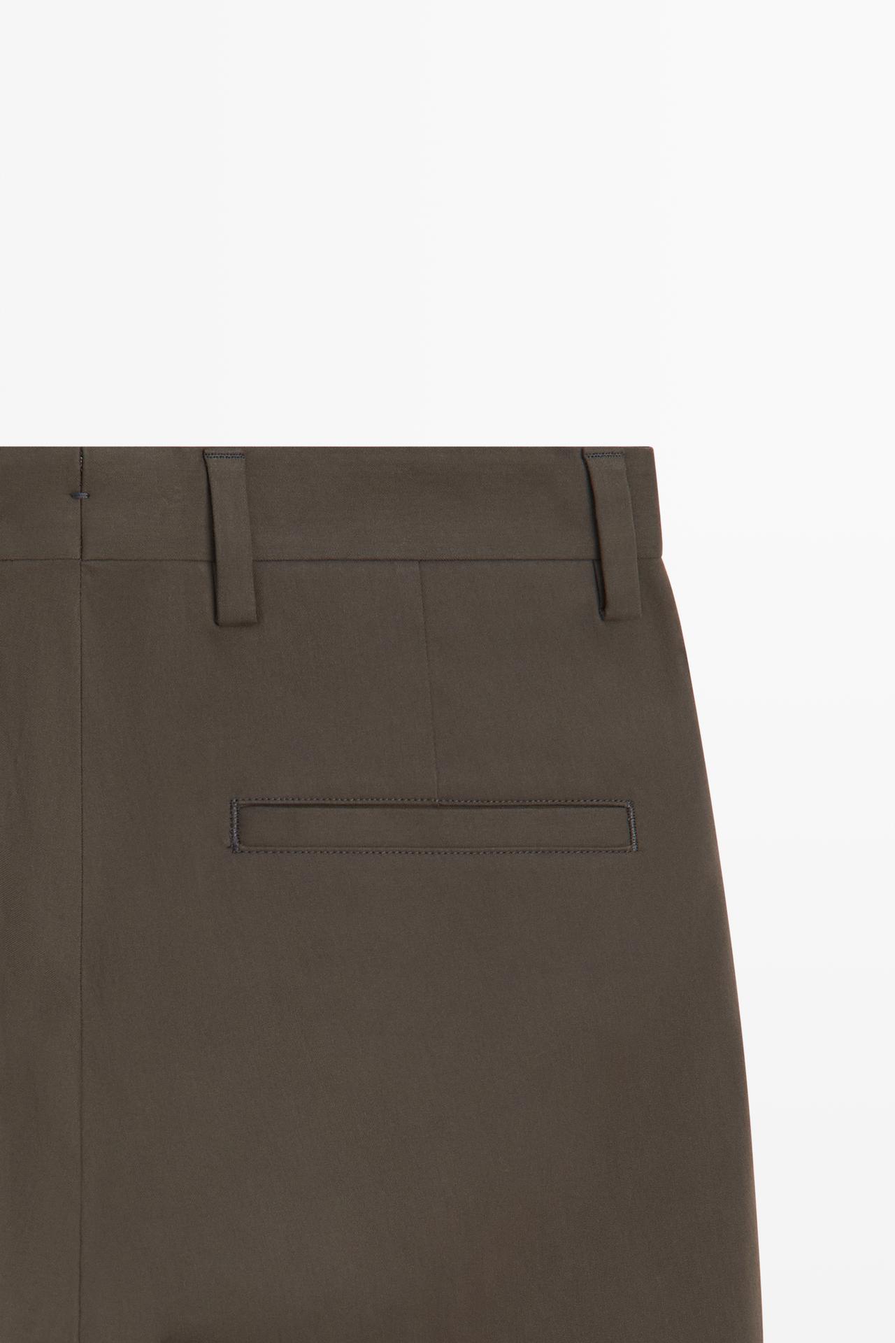 Wide-leg darted pants — BROWN