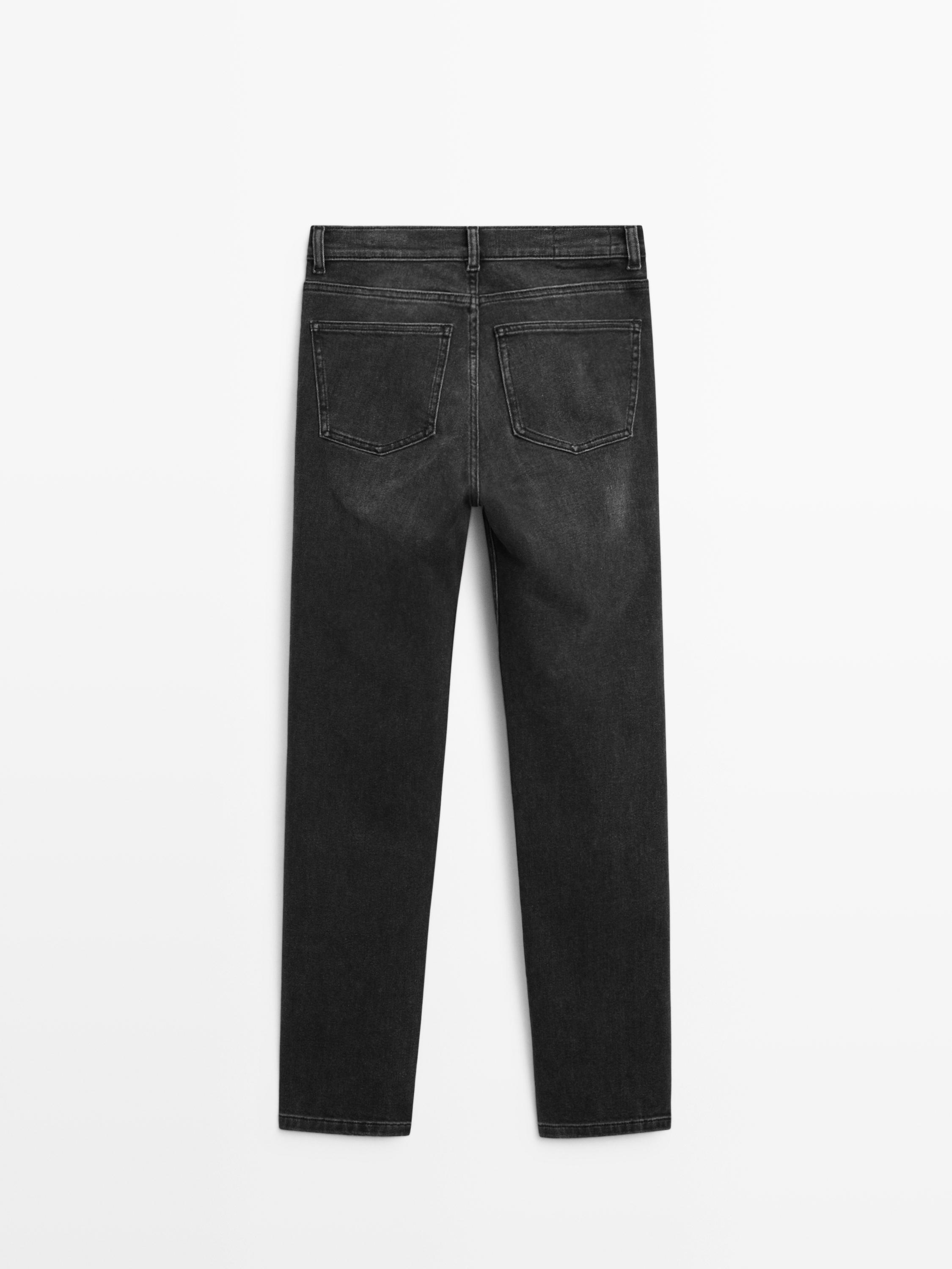Mid-rise straight-leg jeans