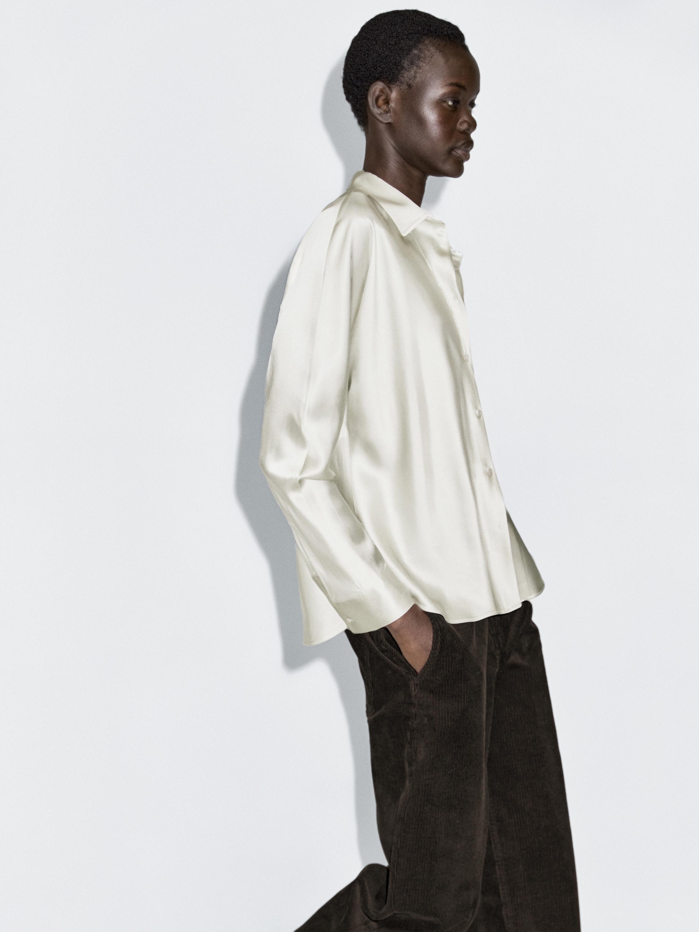 Camisa satinada manga murciélago