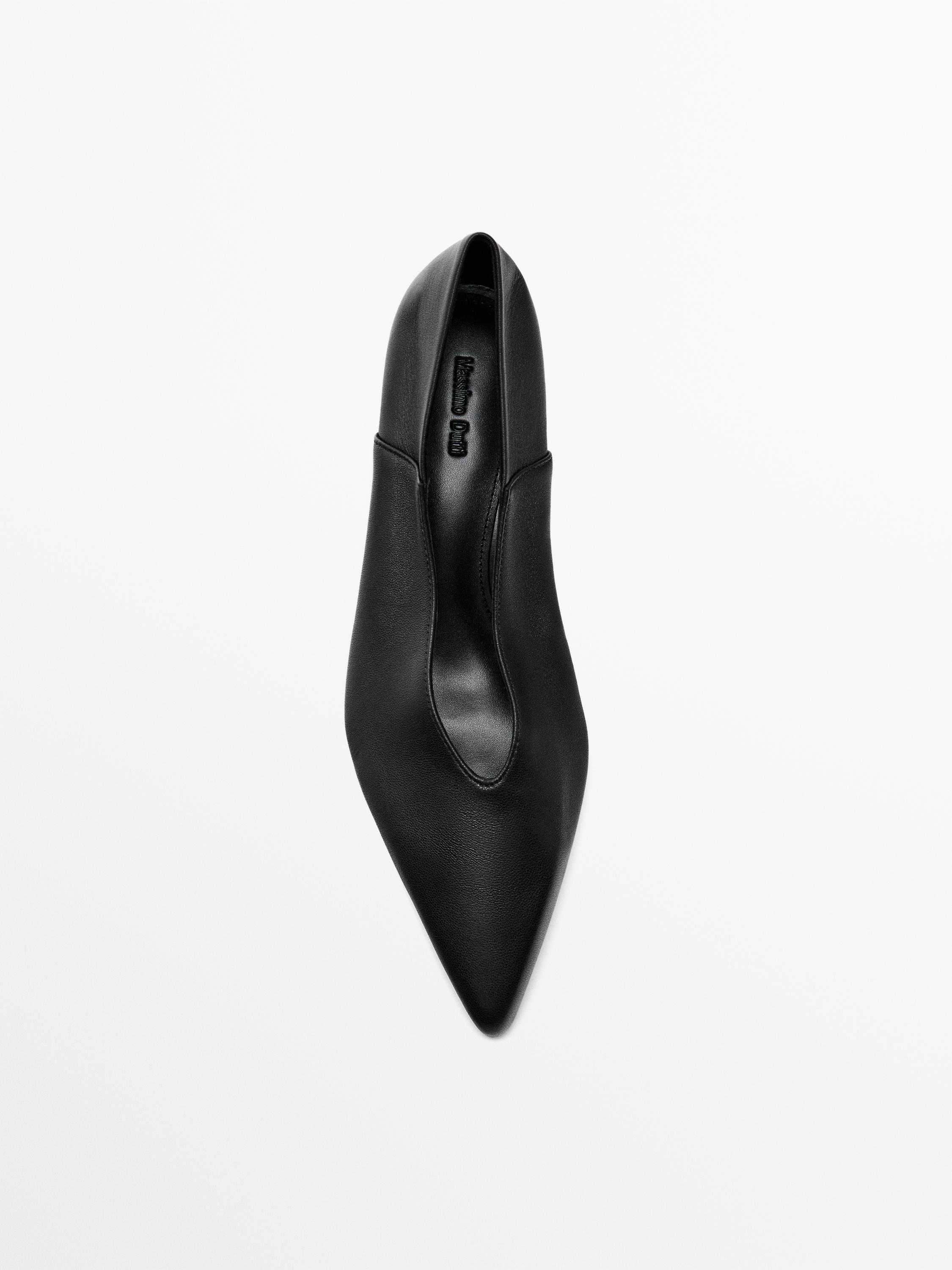Soft nappa leather court shoes