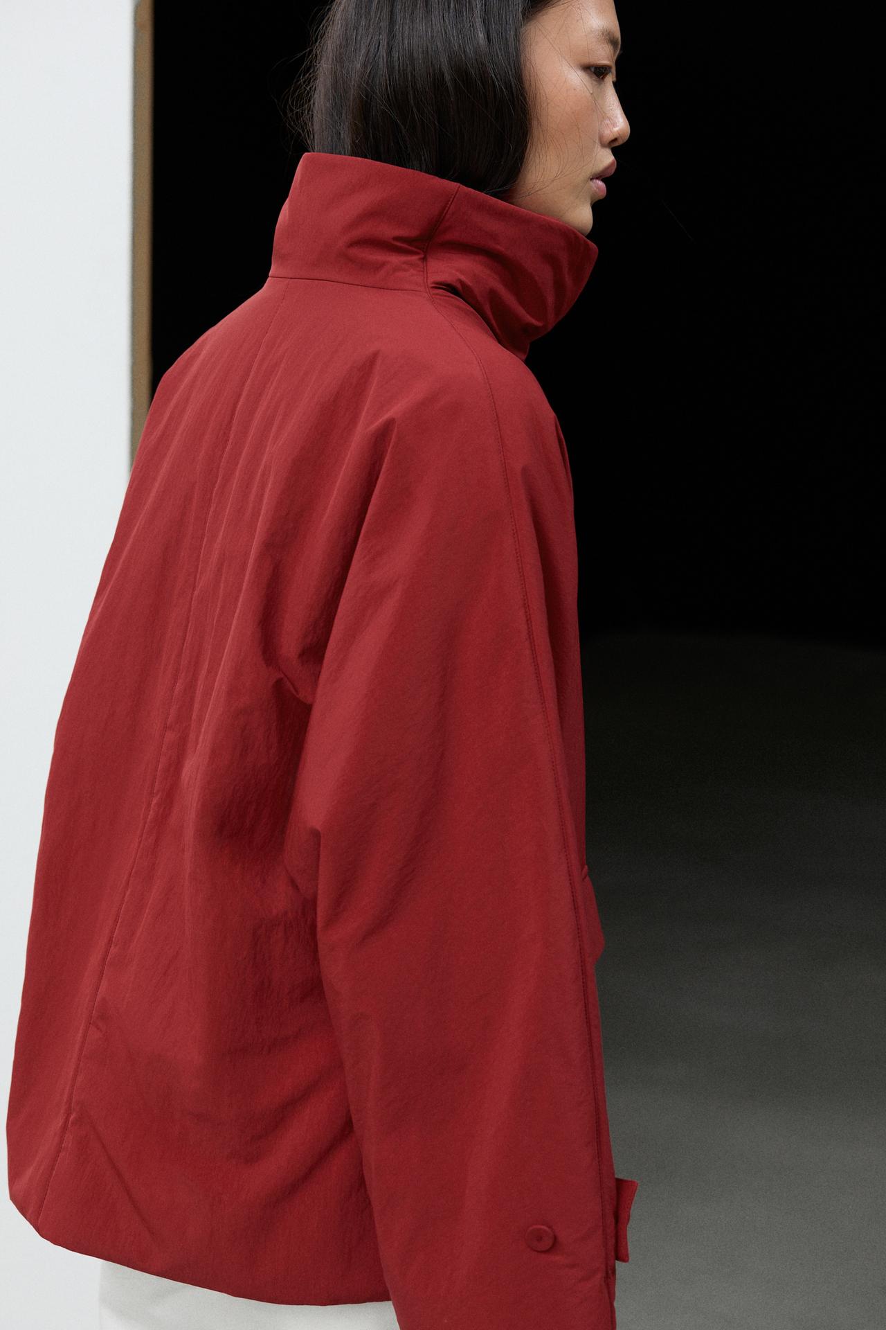Short lightweight quilted jacket — BRIGHT RED