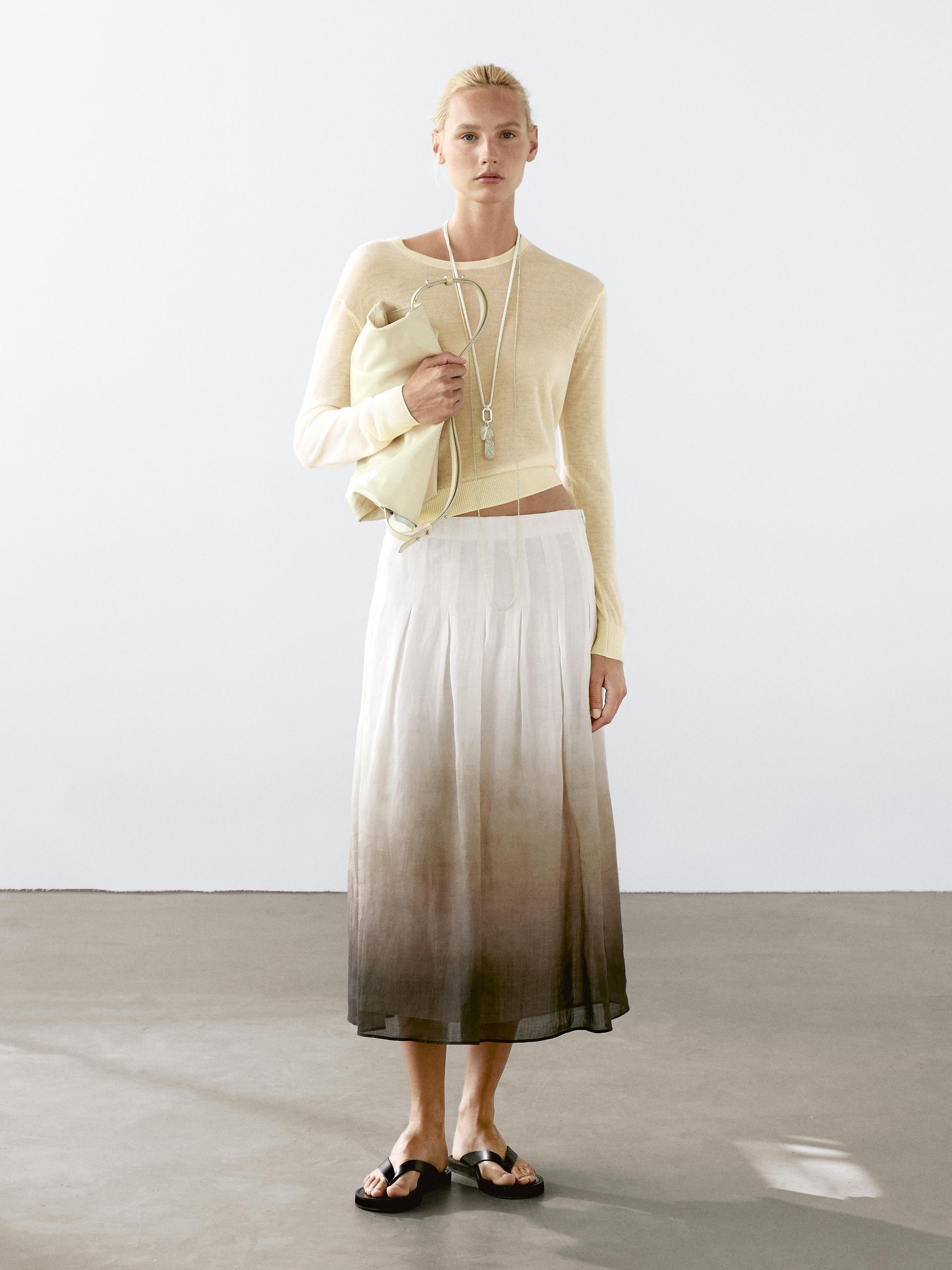 Rok midi lipit kotak motif ombré