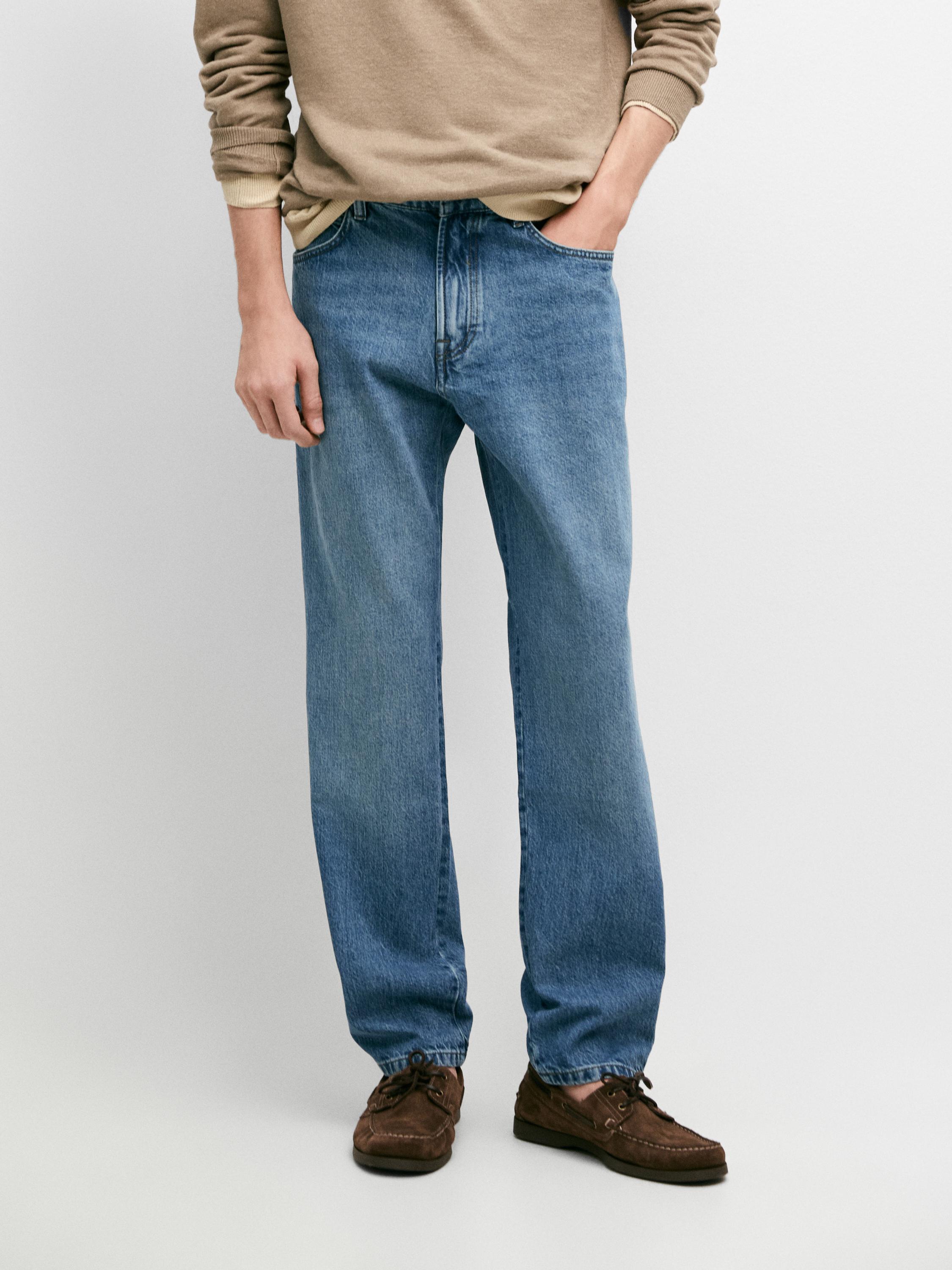 Tapered fit jeans