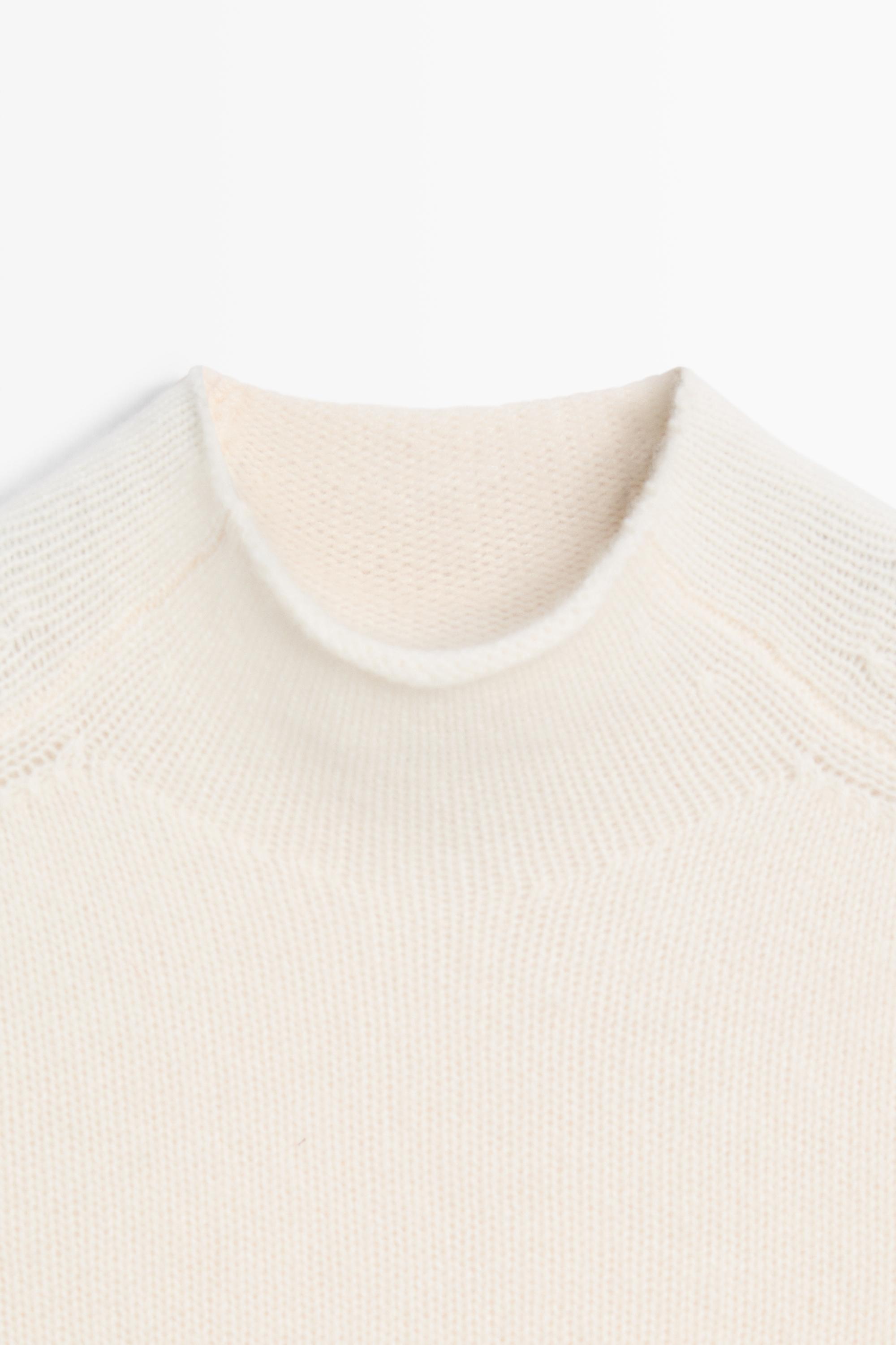 100% Cashmere Mock Turtleneck Sweater — CREAM
