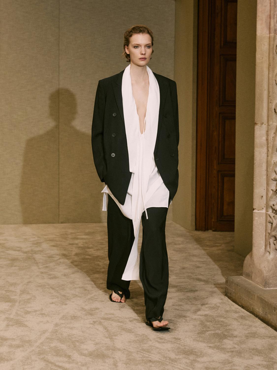 SBL-RUNWAY-14