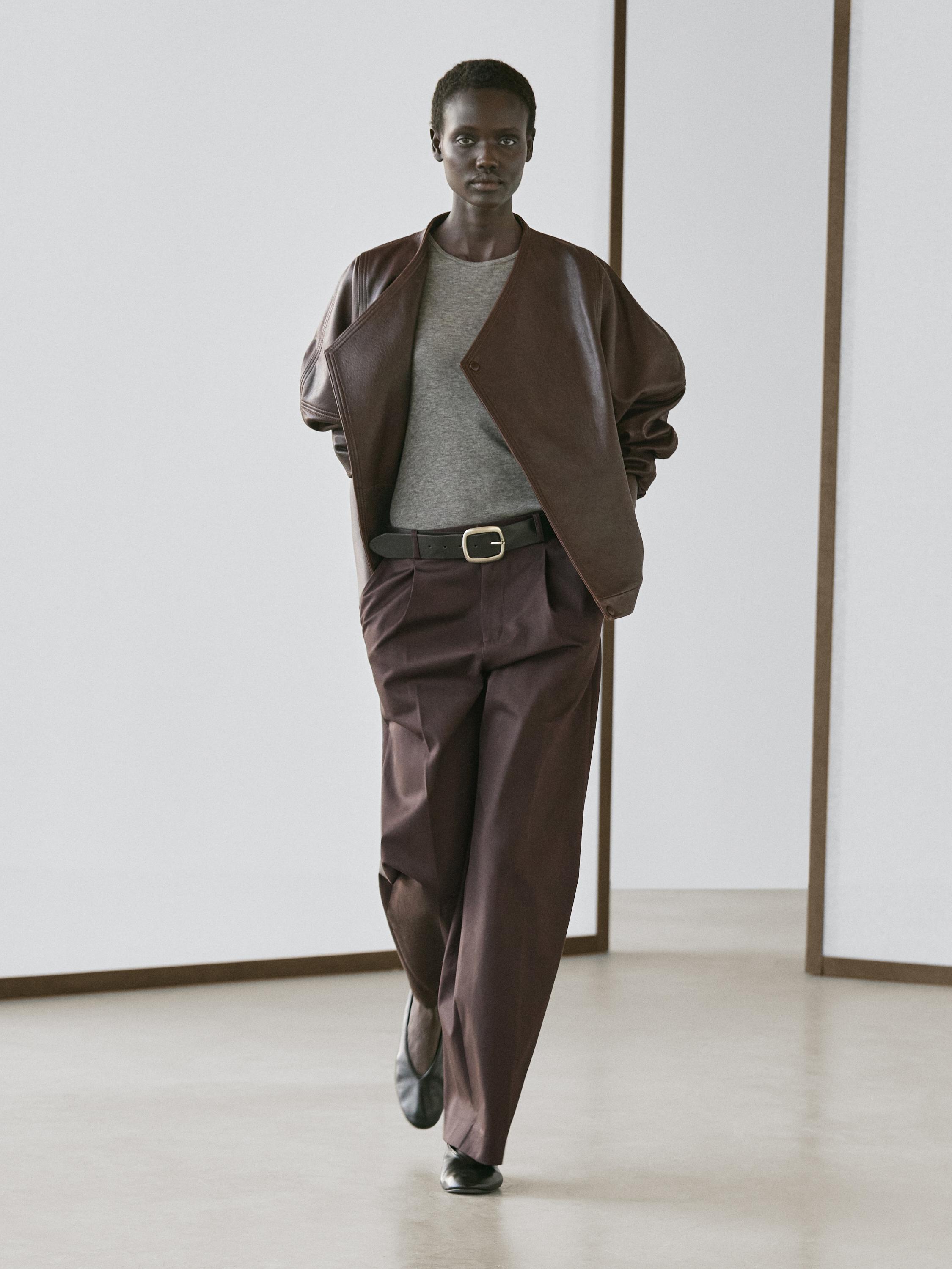 Darted cotton trousers — Chocolate