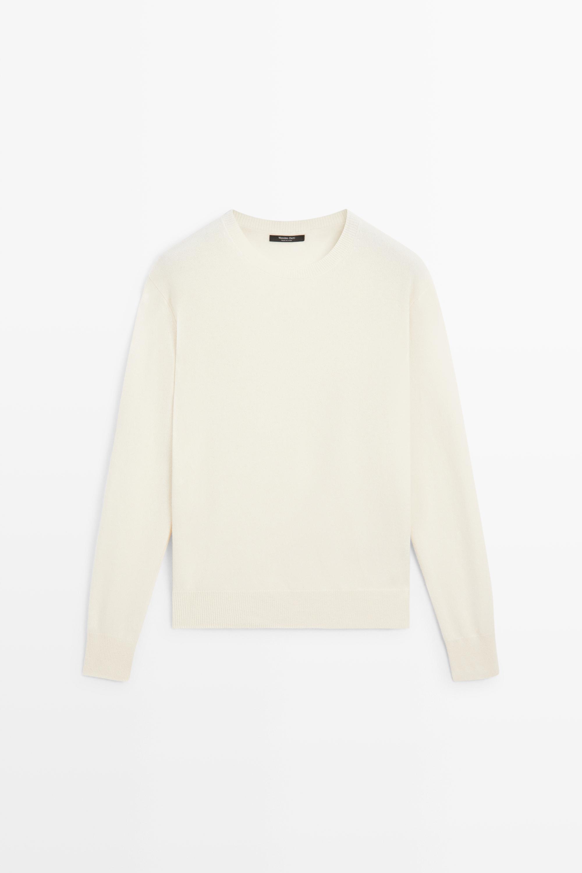 Wool blend knit sweater with round neck