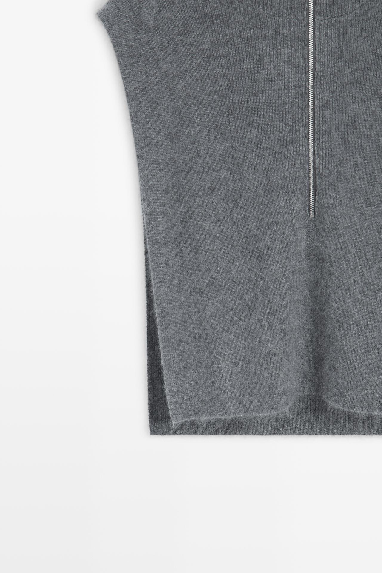 100% cashmere hooded knit vest — GREY