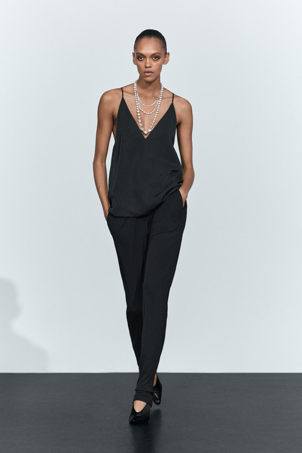 Fine strap v-neck top