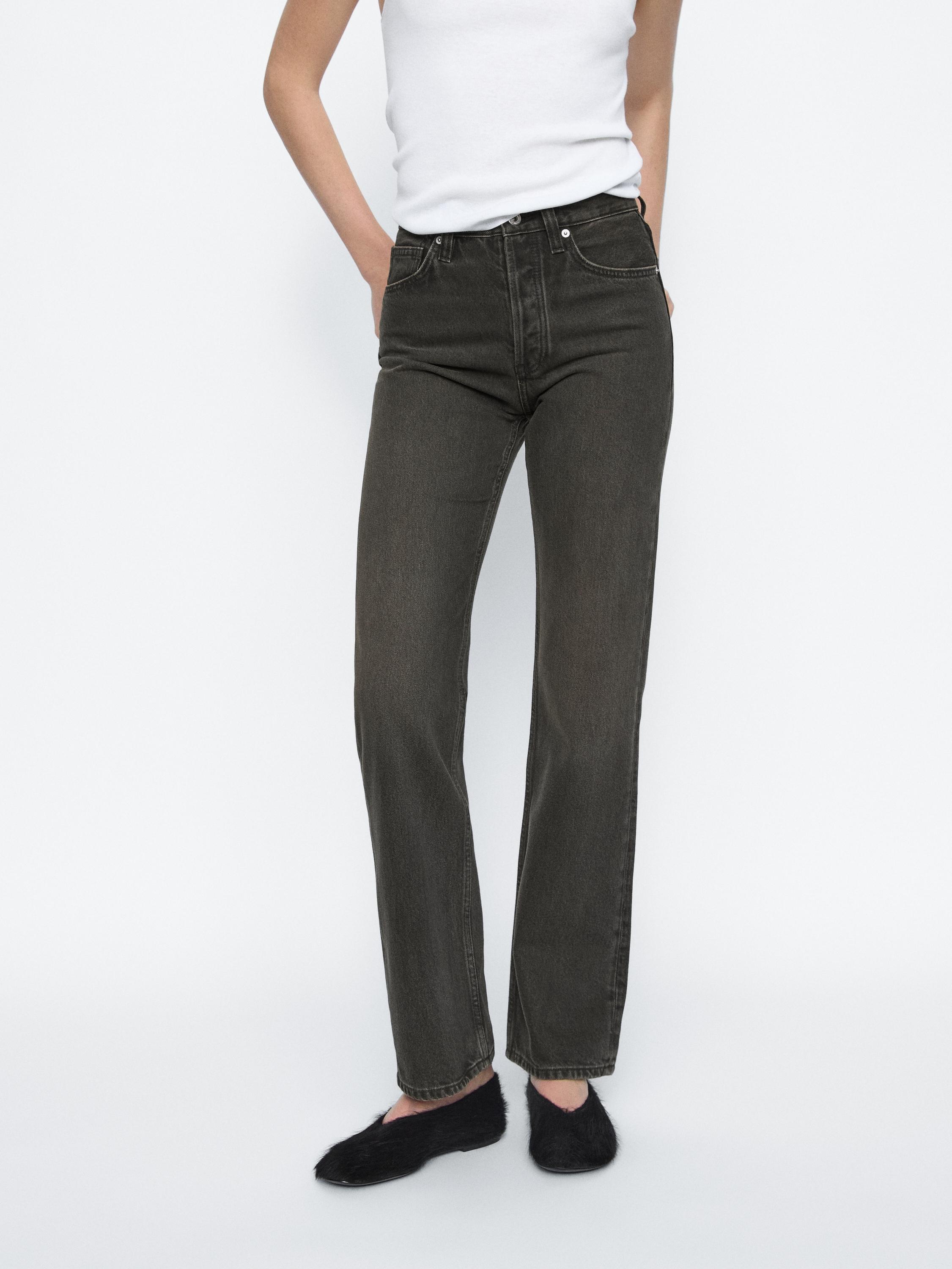 Straight-leg high-waist jeans