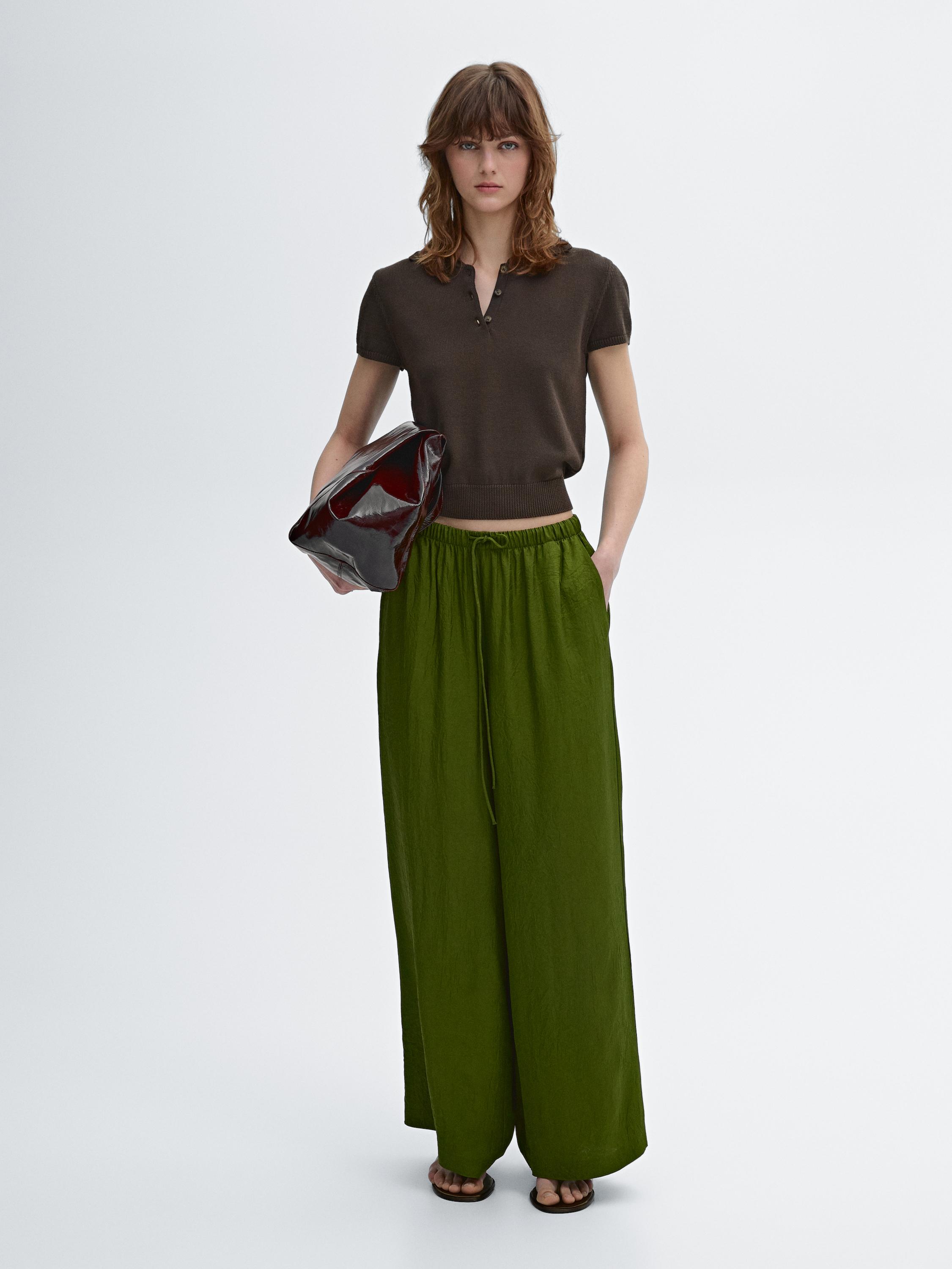 Pantalón fluido cintura elástica satinado