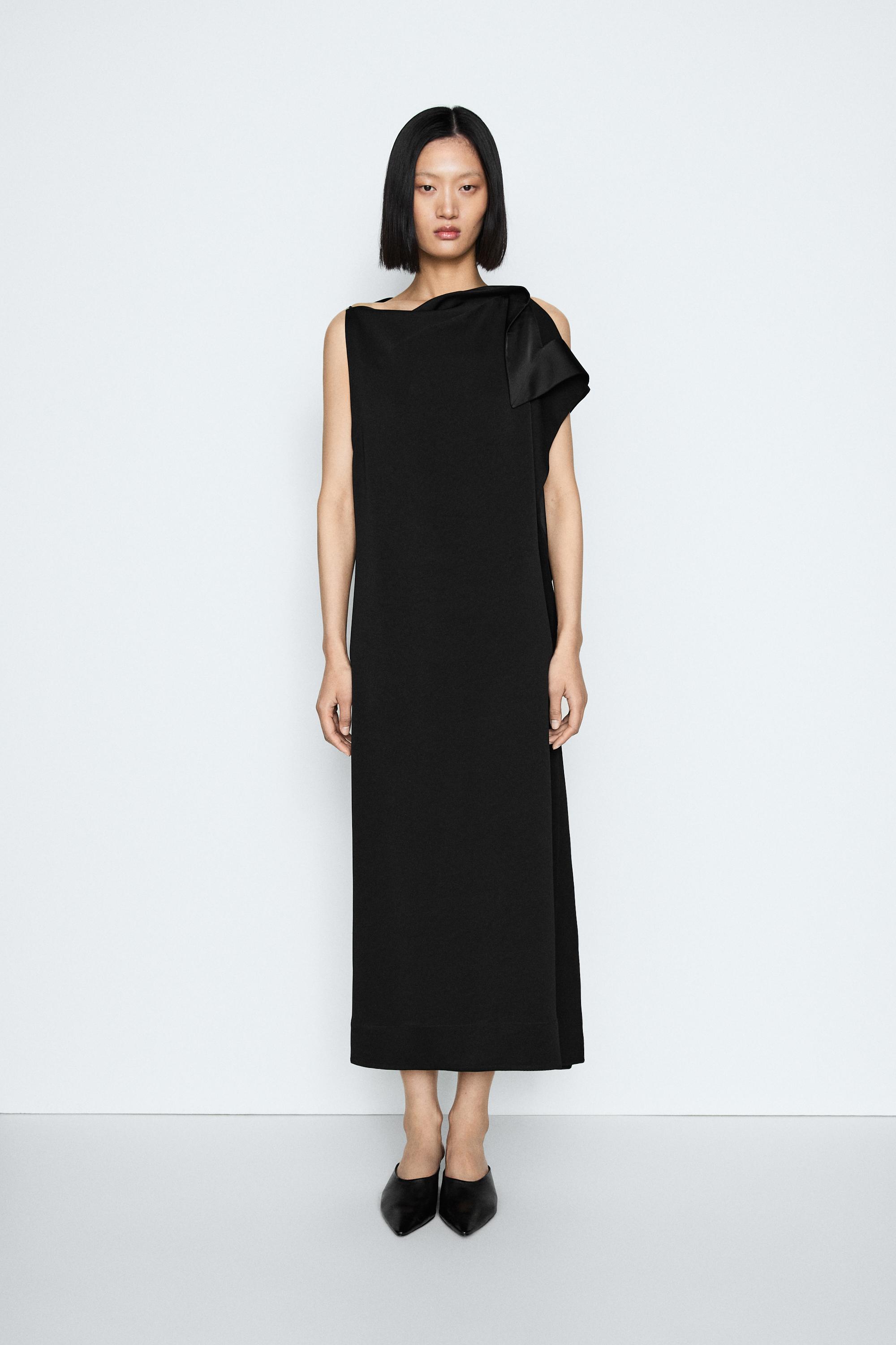 Flowing asymmetric dress with ruffle detail - STUDIO  Black  Dress |  Massimo Dutti