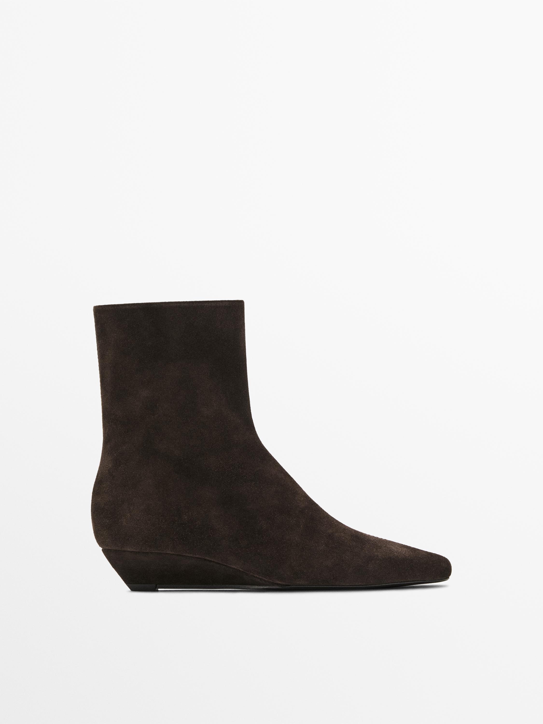 Wedge heeled ankle boots — BROWN