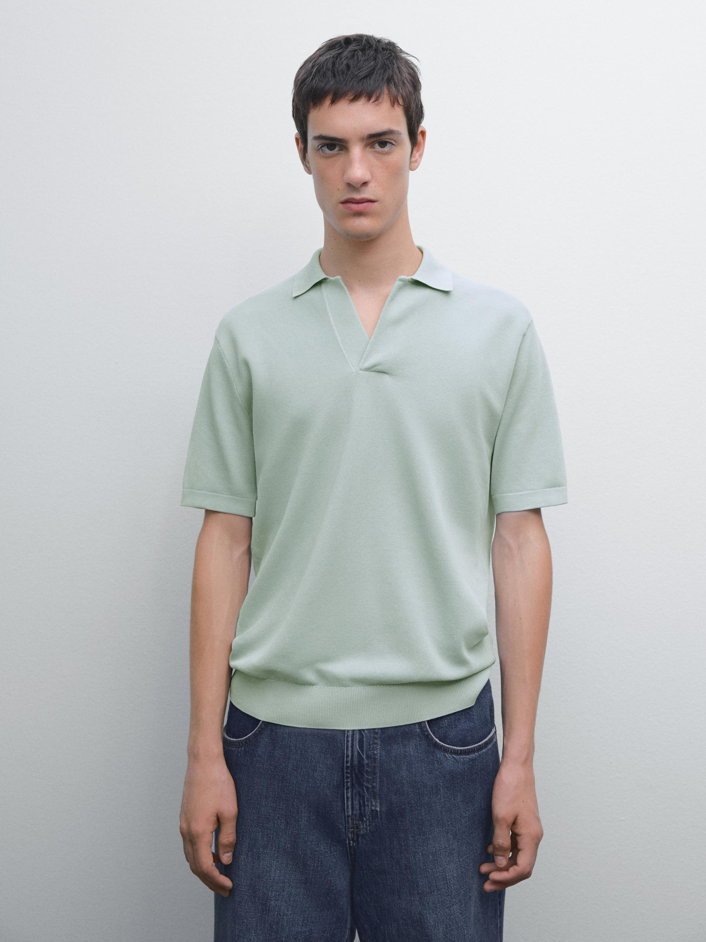 V-neck knitted polo shirt