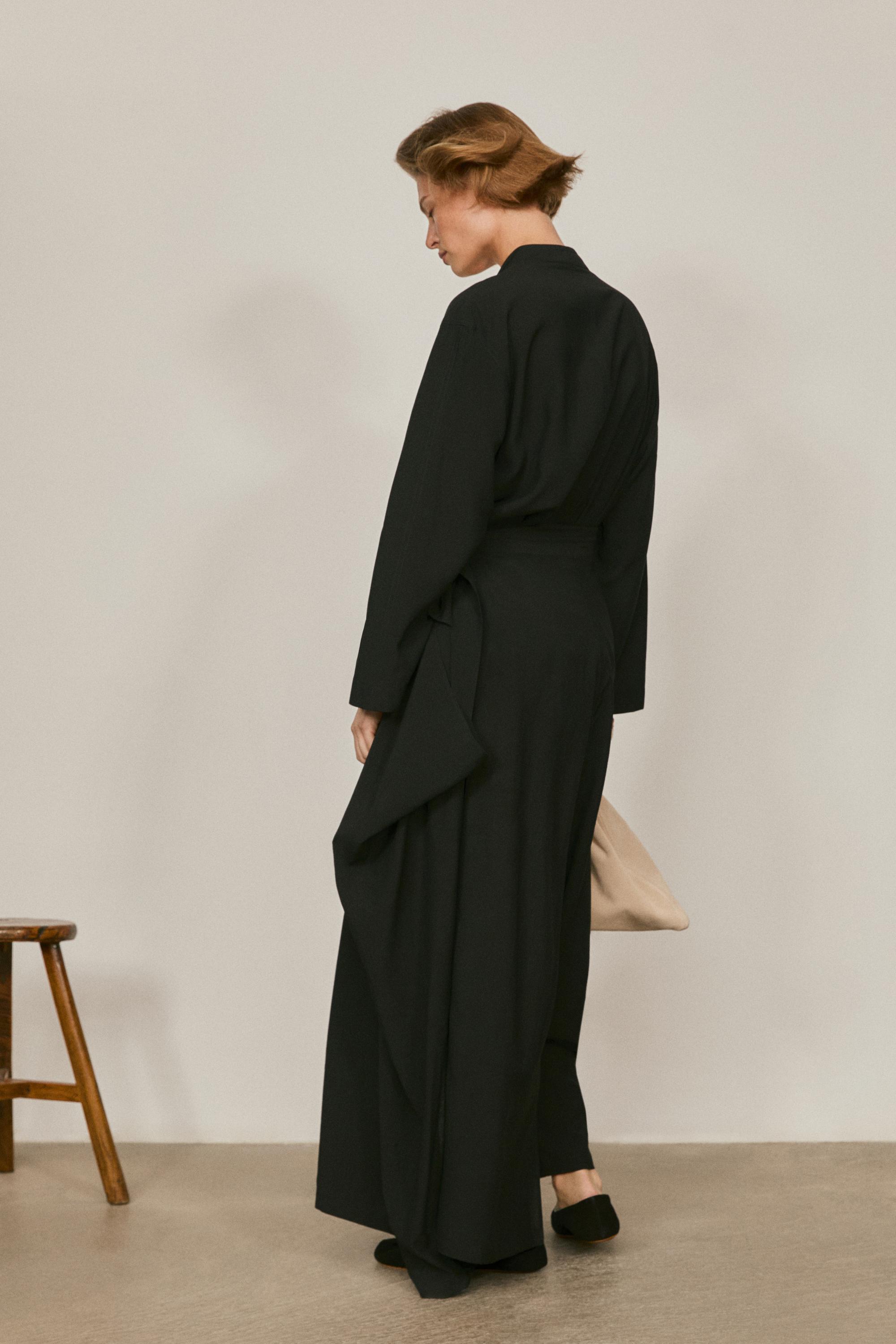 Skort with side slit detail - LIMITED EDITION — BLACK