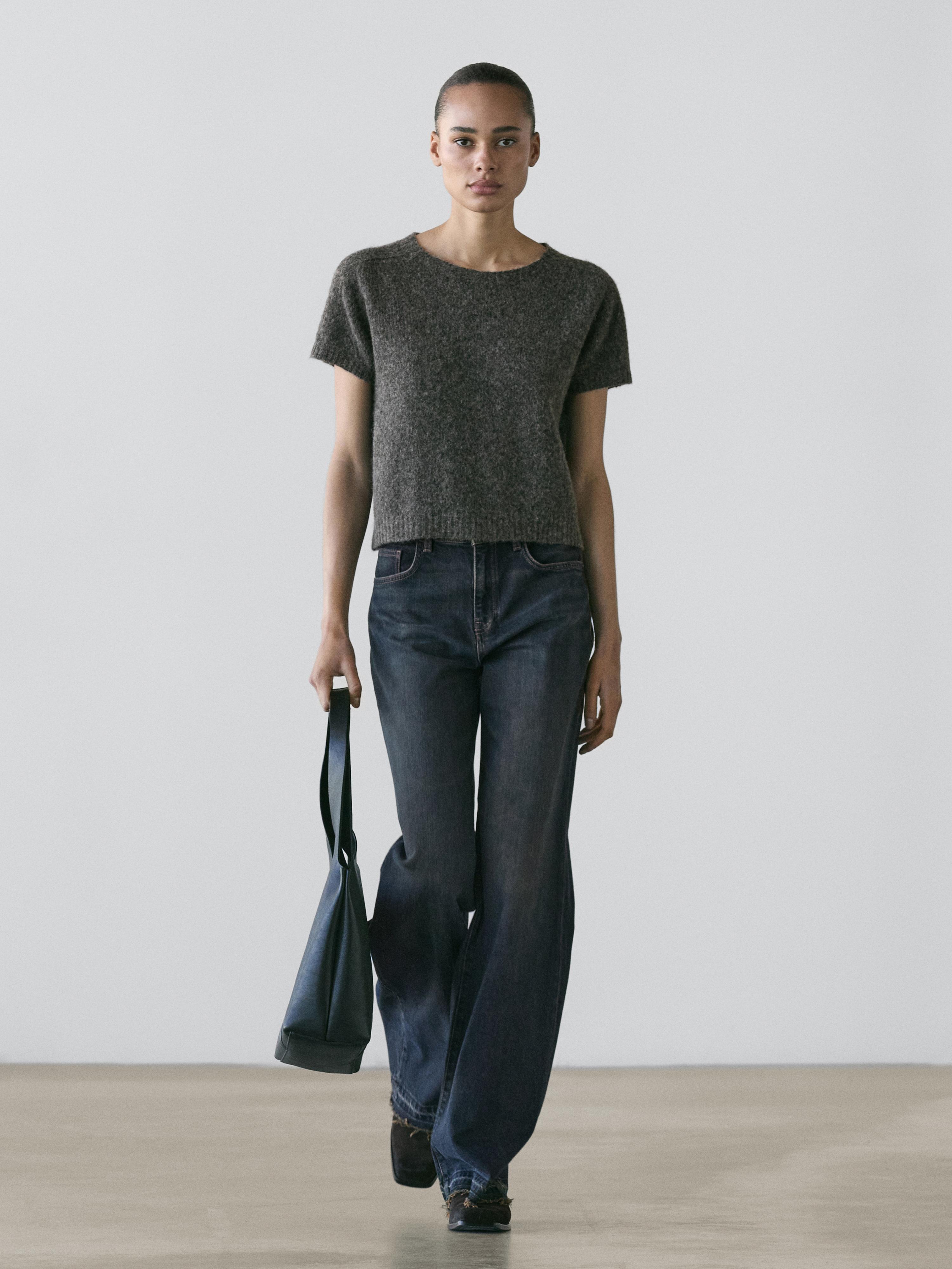 Short knit alpaca and wool sweater