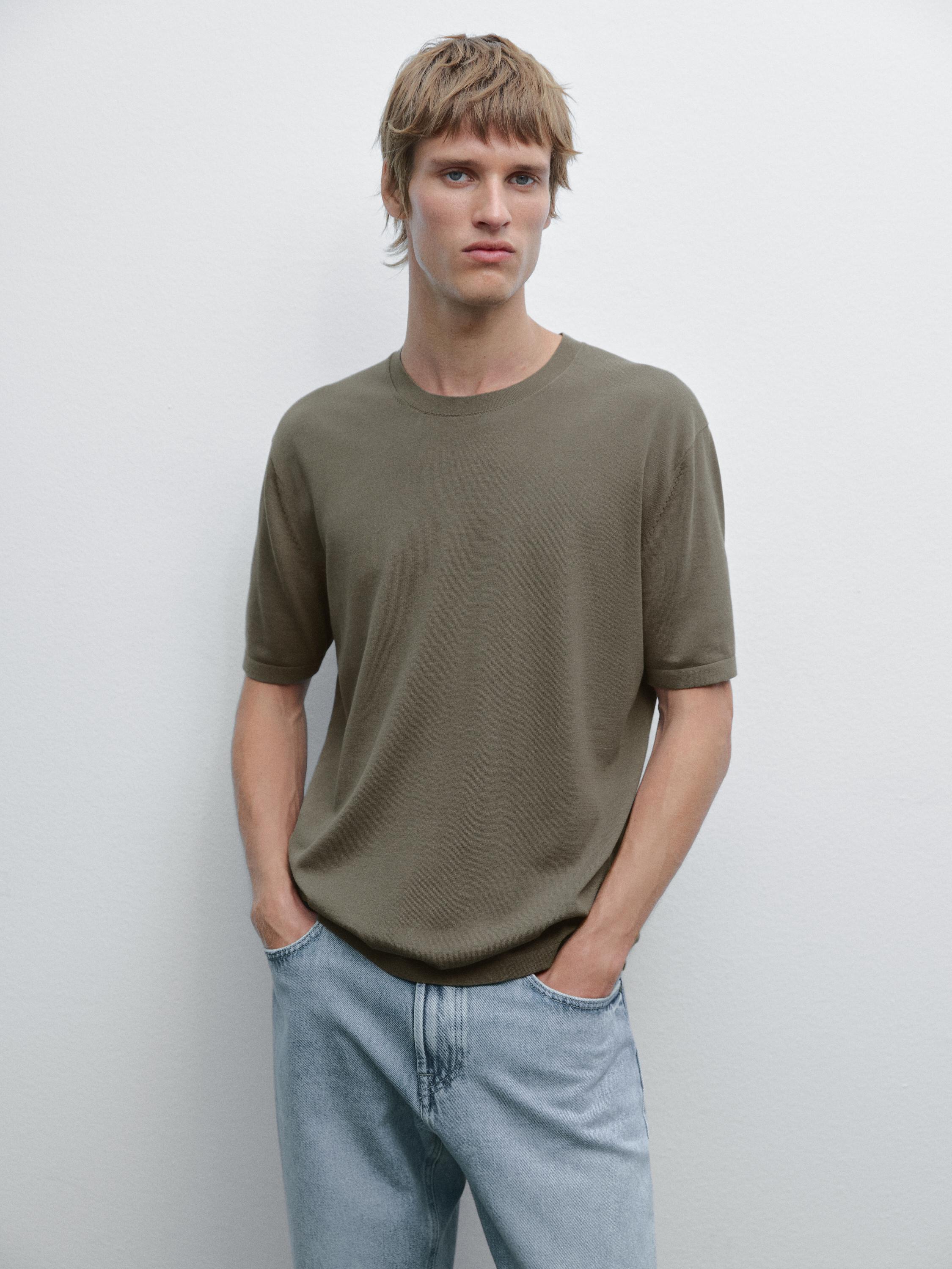 100% cotton knit T-shirt