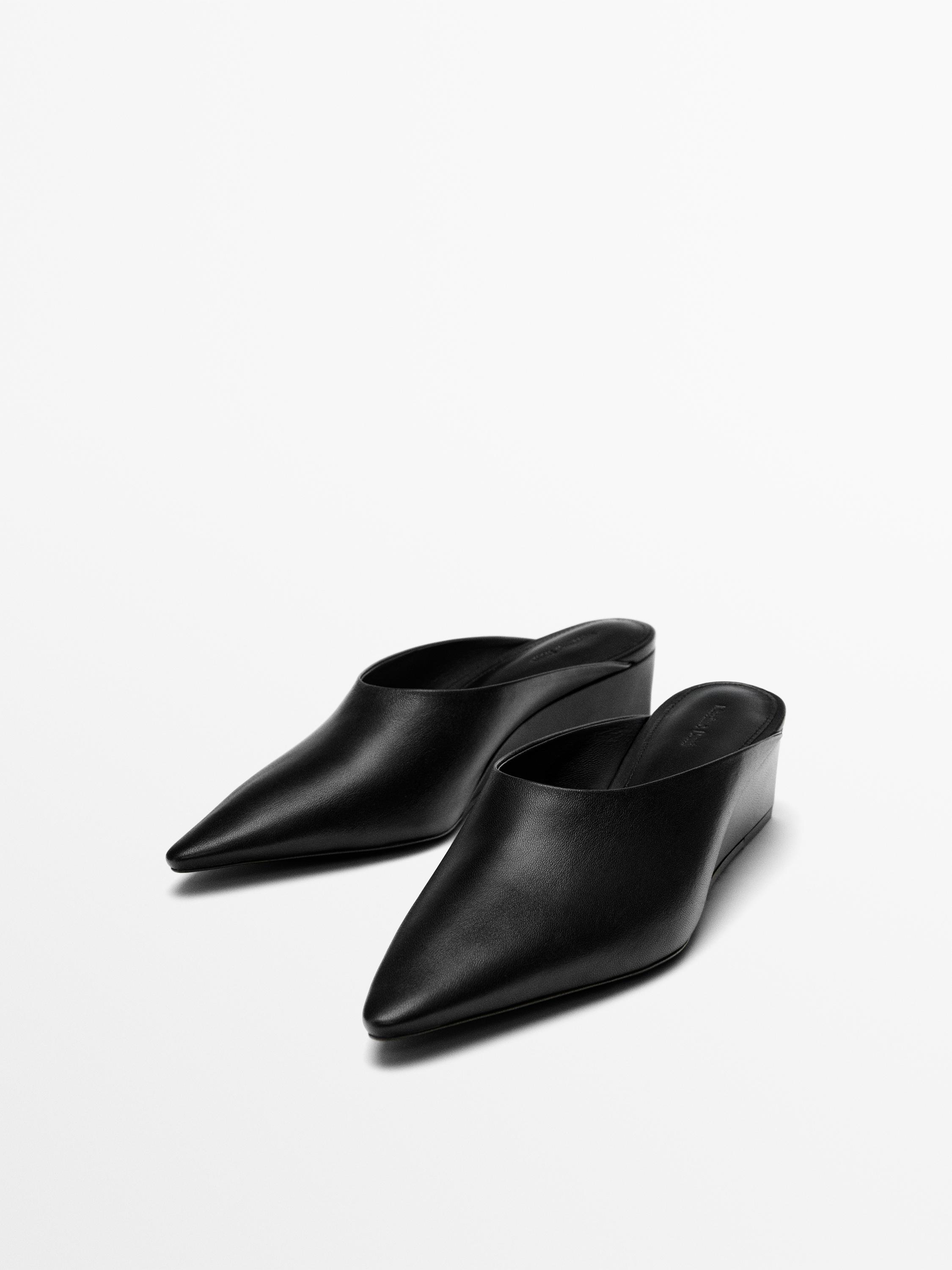 Scarpa mule con tacco a zeppa