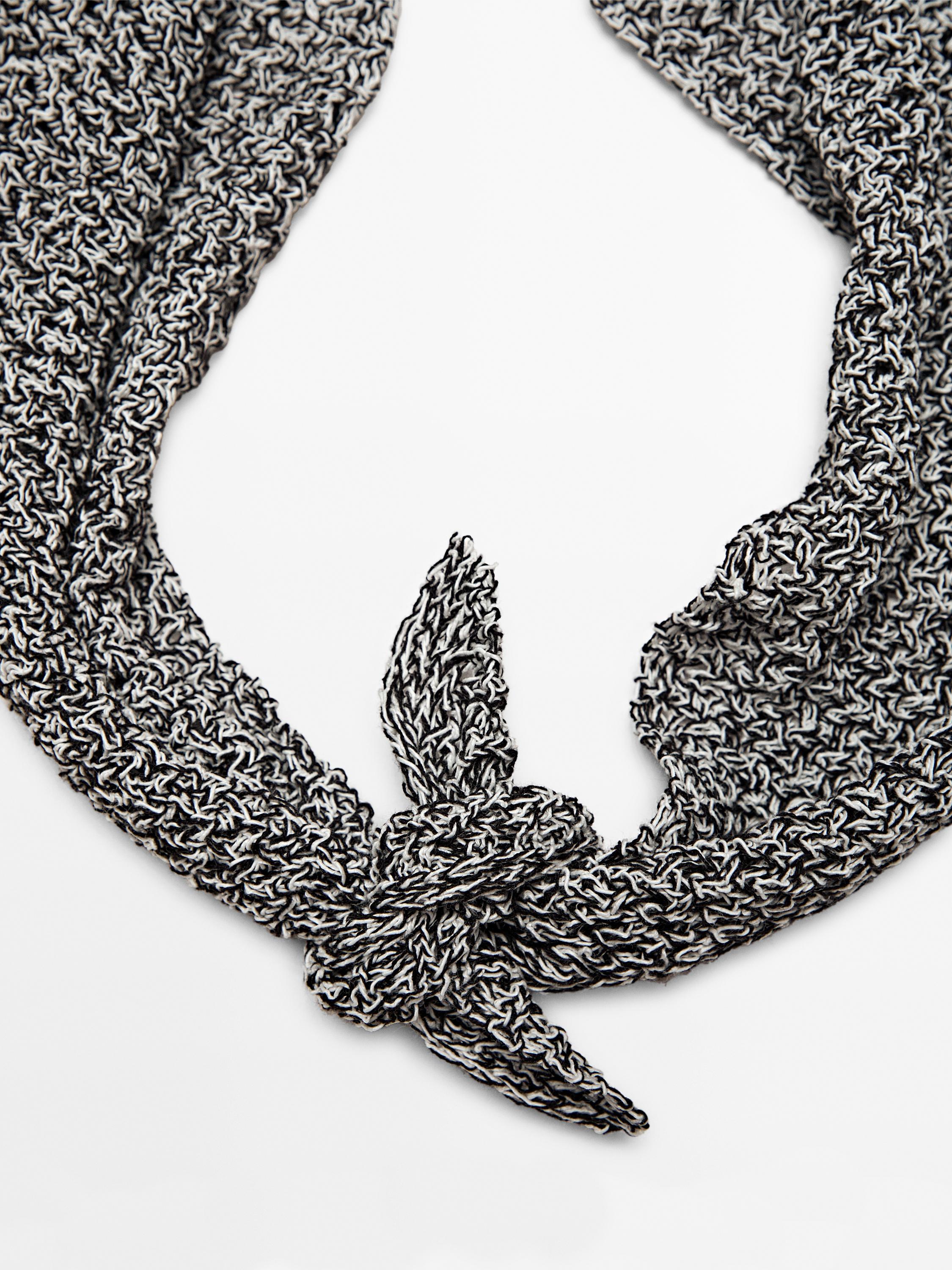 Cotton blend knitted bandana