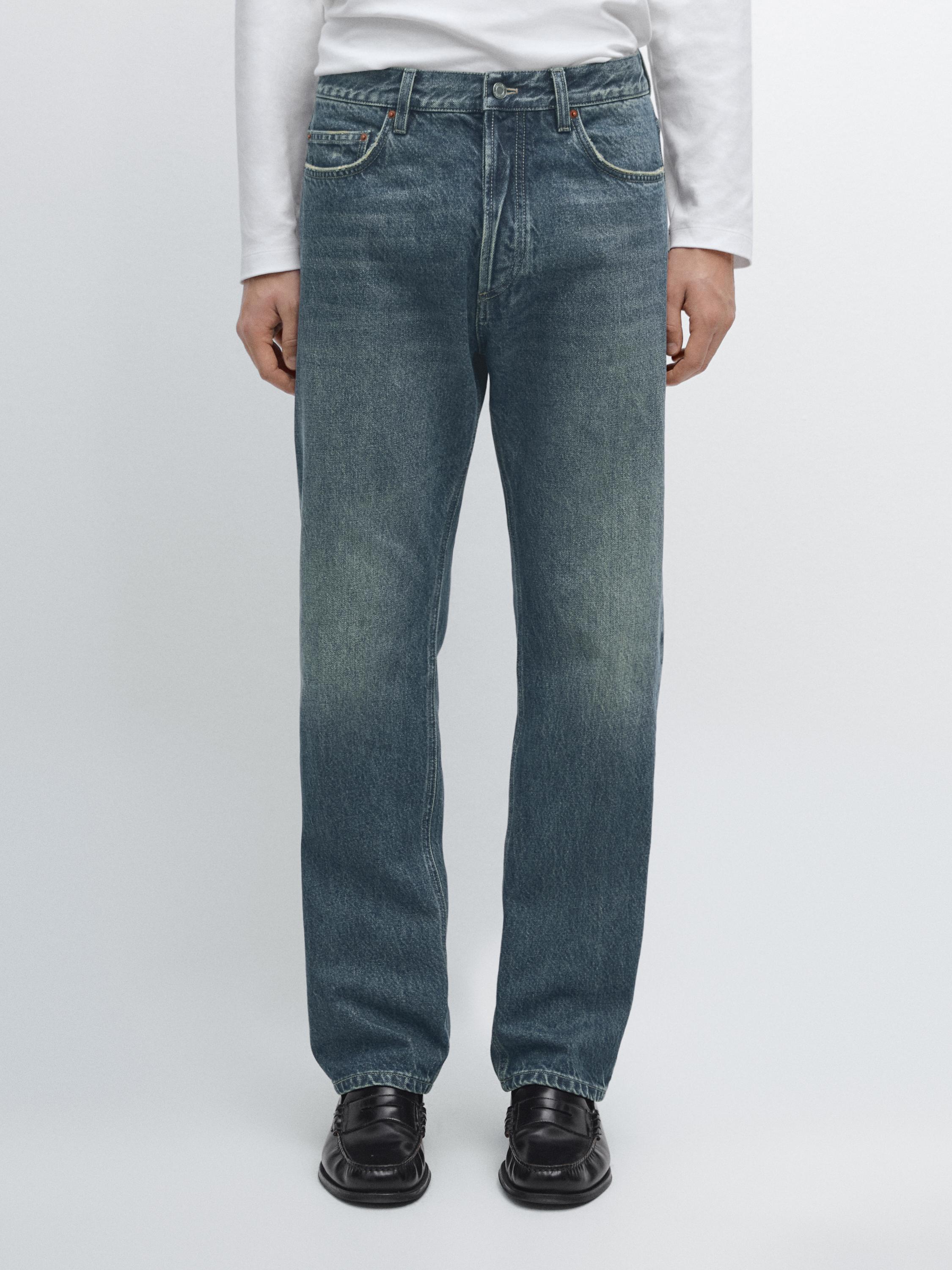 Straight-leg jeans